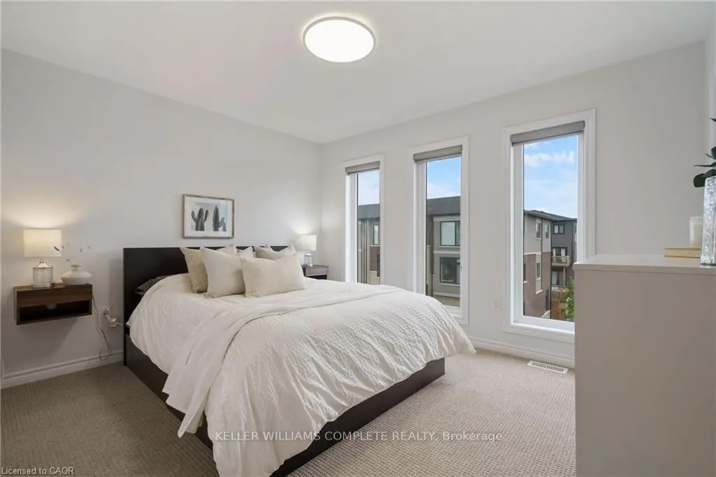 52 CADWELL Lane, #52