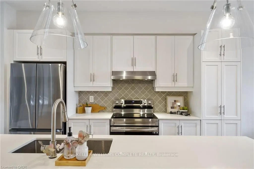 52 CADWELL Lane, #52