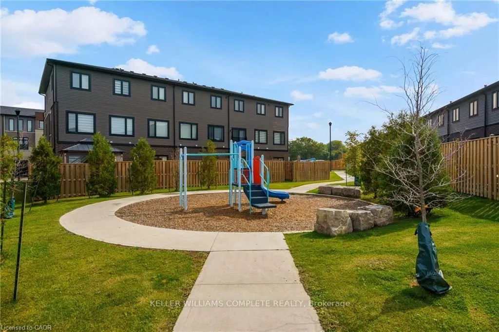 52 CADWELL Lane, #52