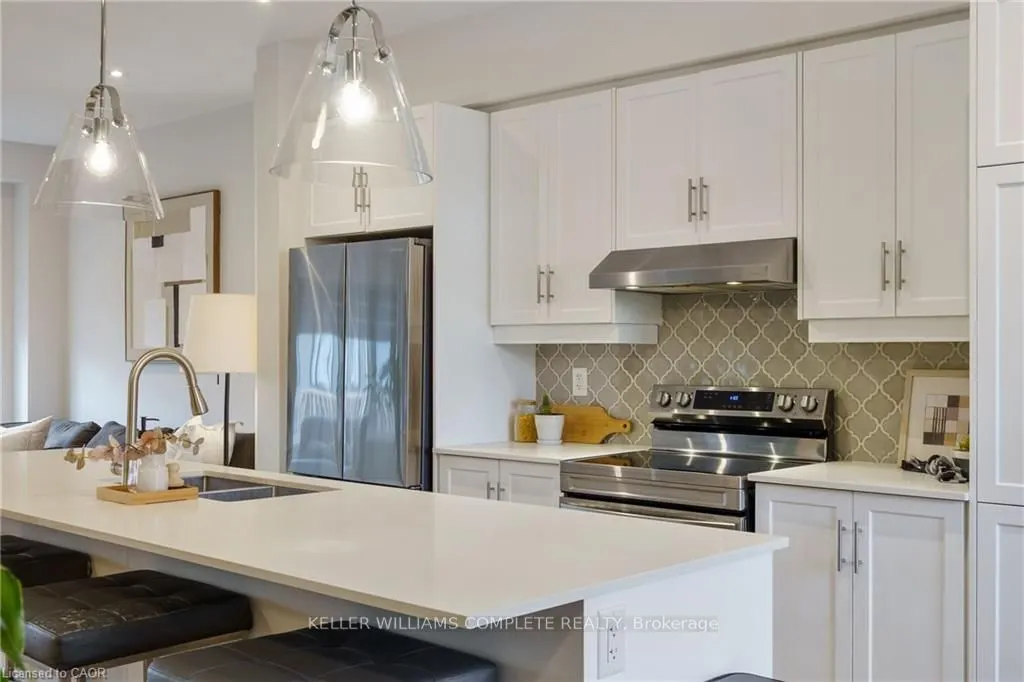 52 CADWELL Lane, #52