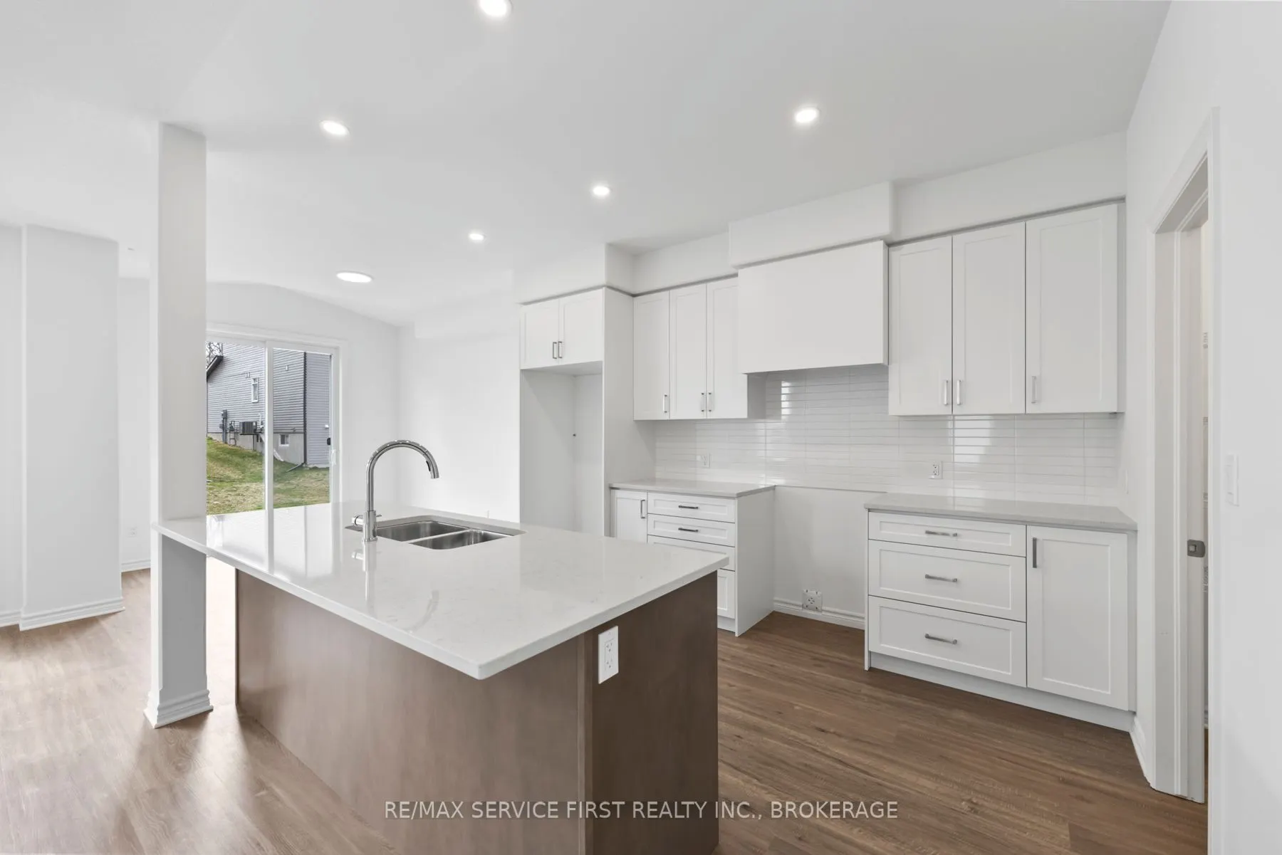 1325 Turnbull Way, #E71