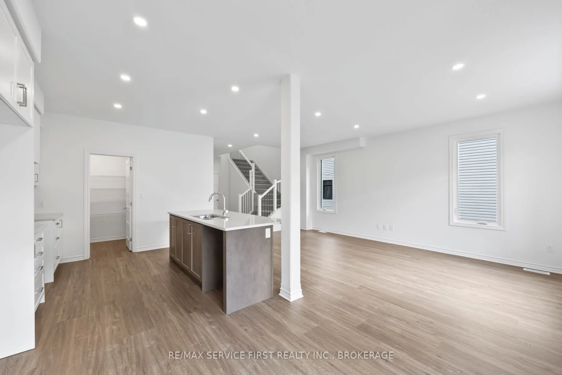 1325 Turnbull Way, #E71