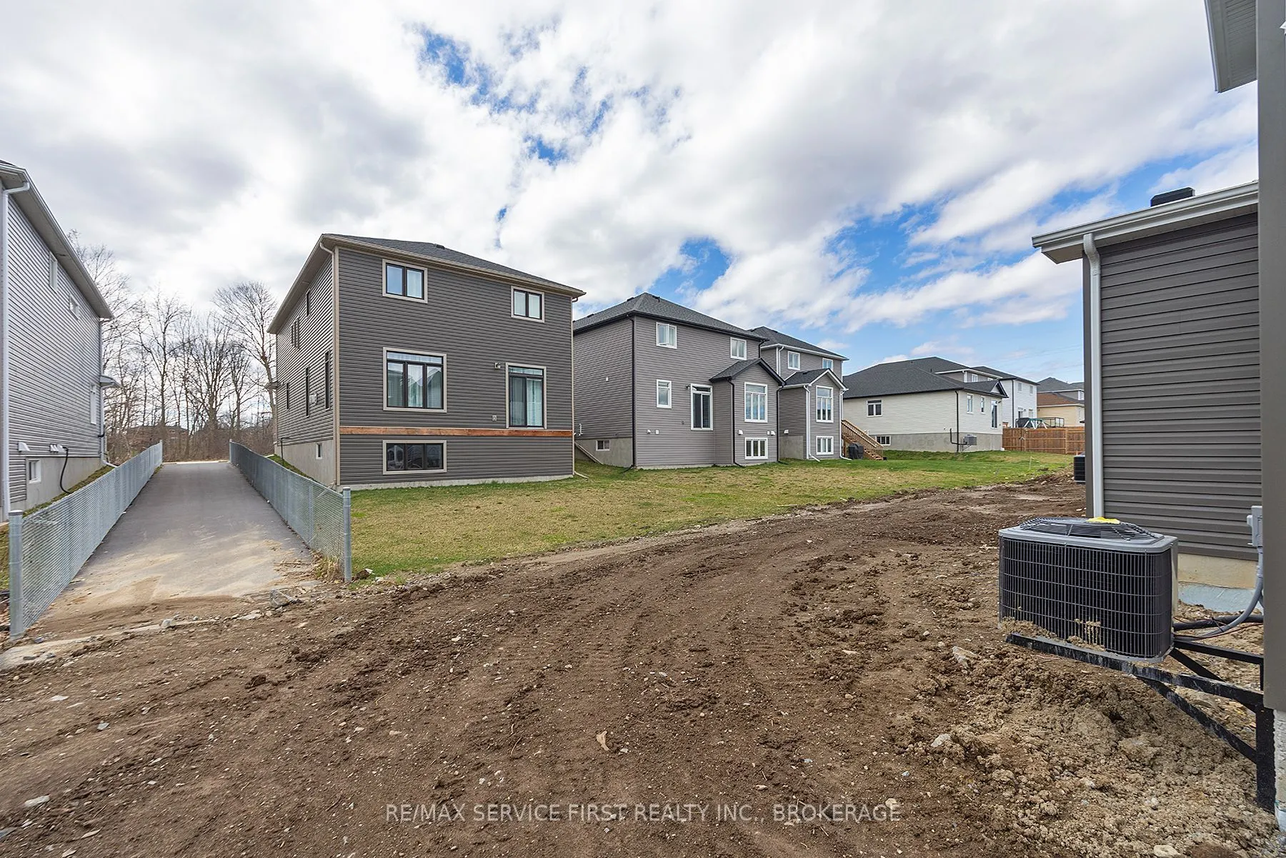 1325 Turnbull Way, #E71