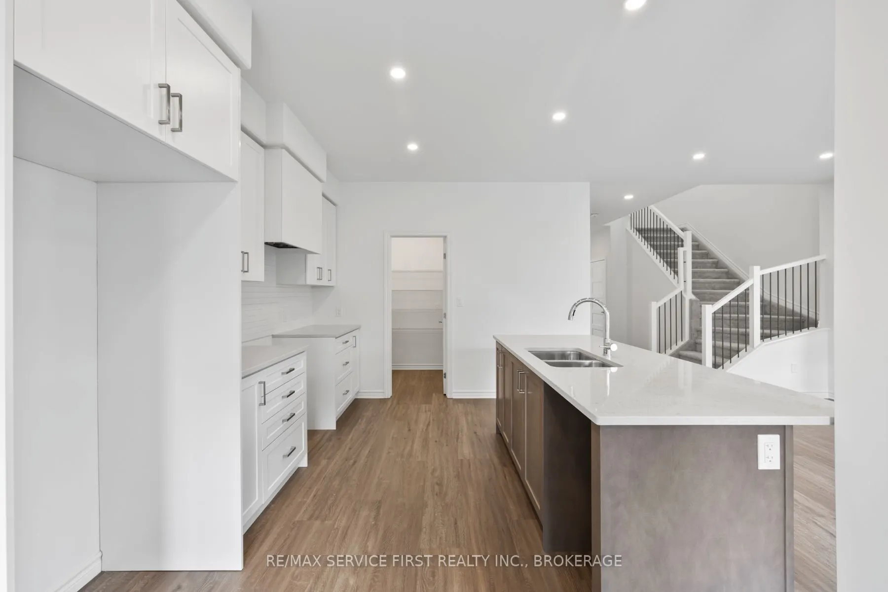 1325 Turnbull Way, #E71