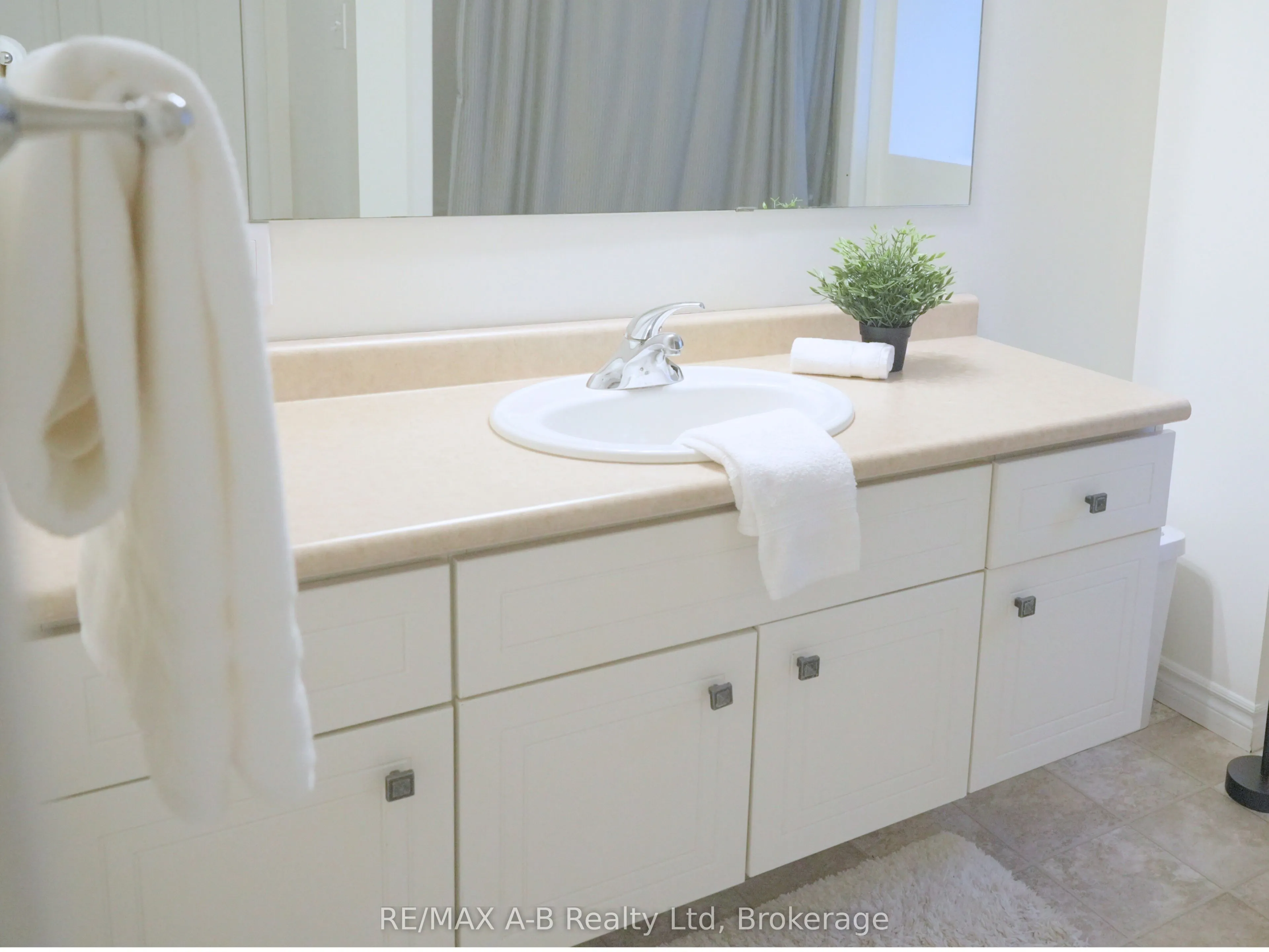 175 Vermont Street, #A