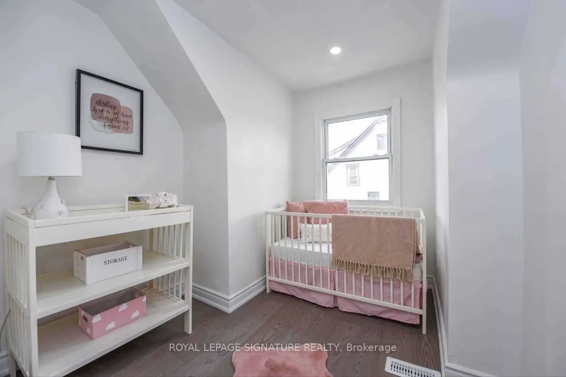 50 Barnesdale Avenue N