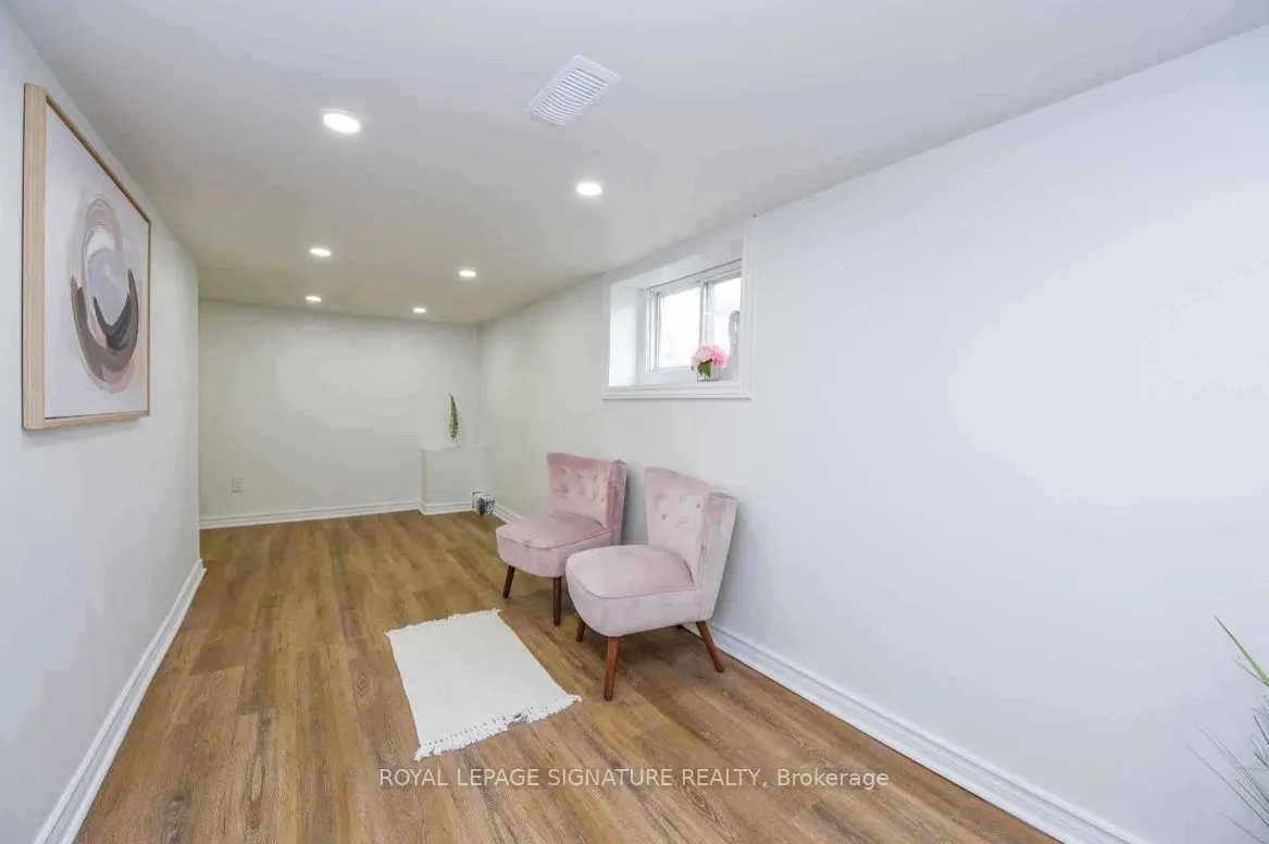 50 Barnesdale Avenue N