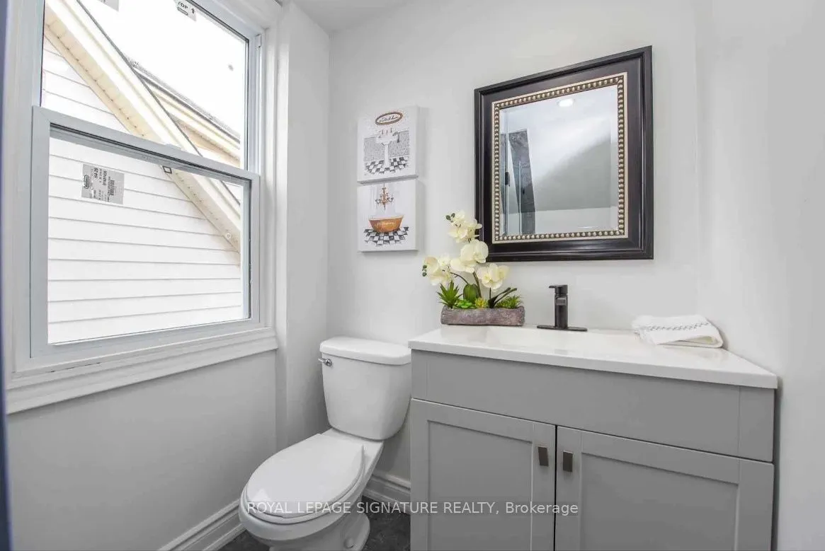 50 Barnesdale Avenue N