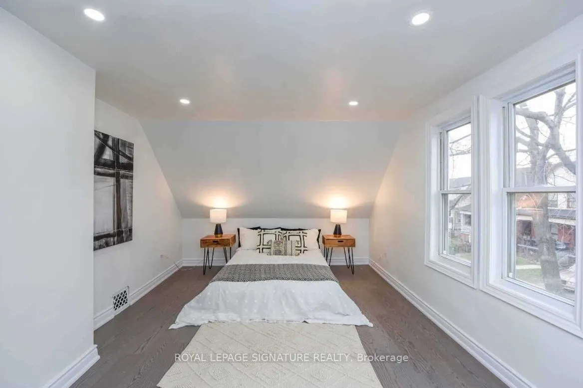 50 Barnesdale Avenue N