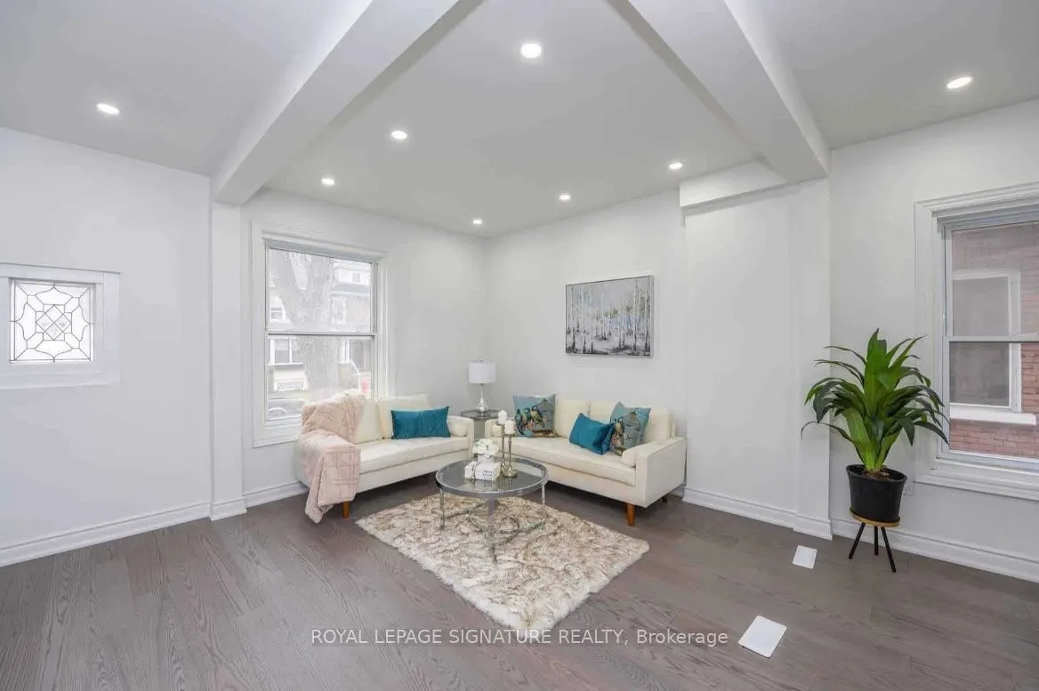 50 Barnesdale Avenue N