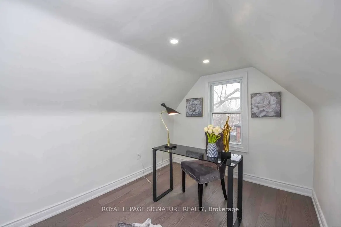 50 Barnesdale Avenue N