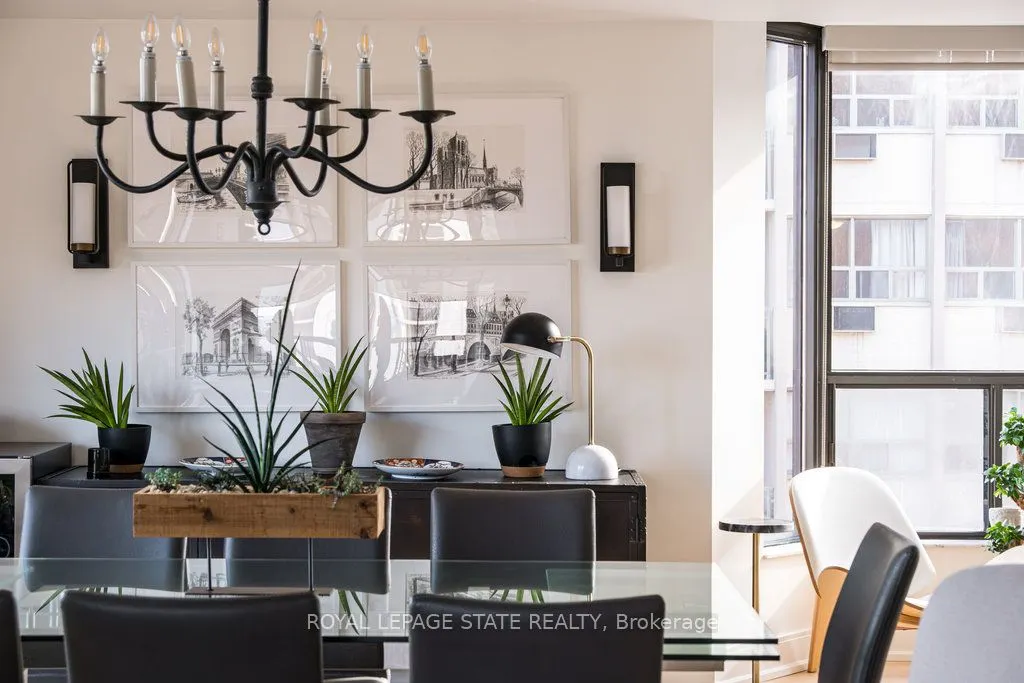 49 Robinson Street, #900