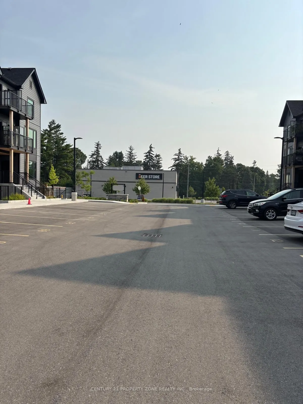 708 Woolwich Street W, #124