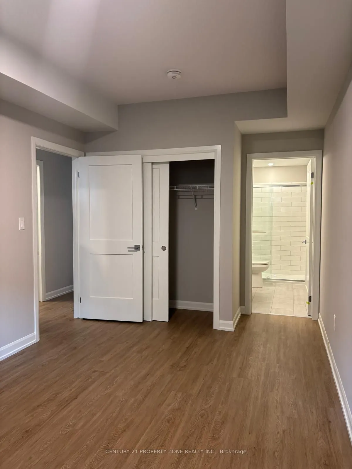 708 Woolwich Street W, #124