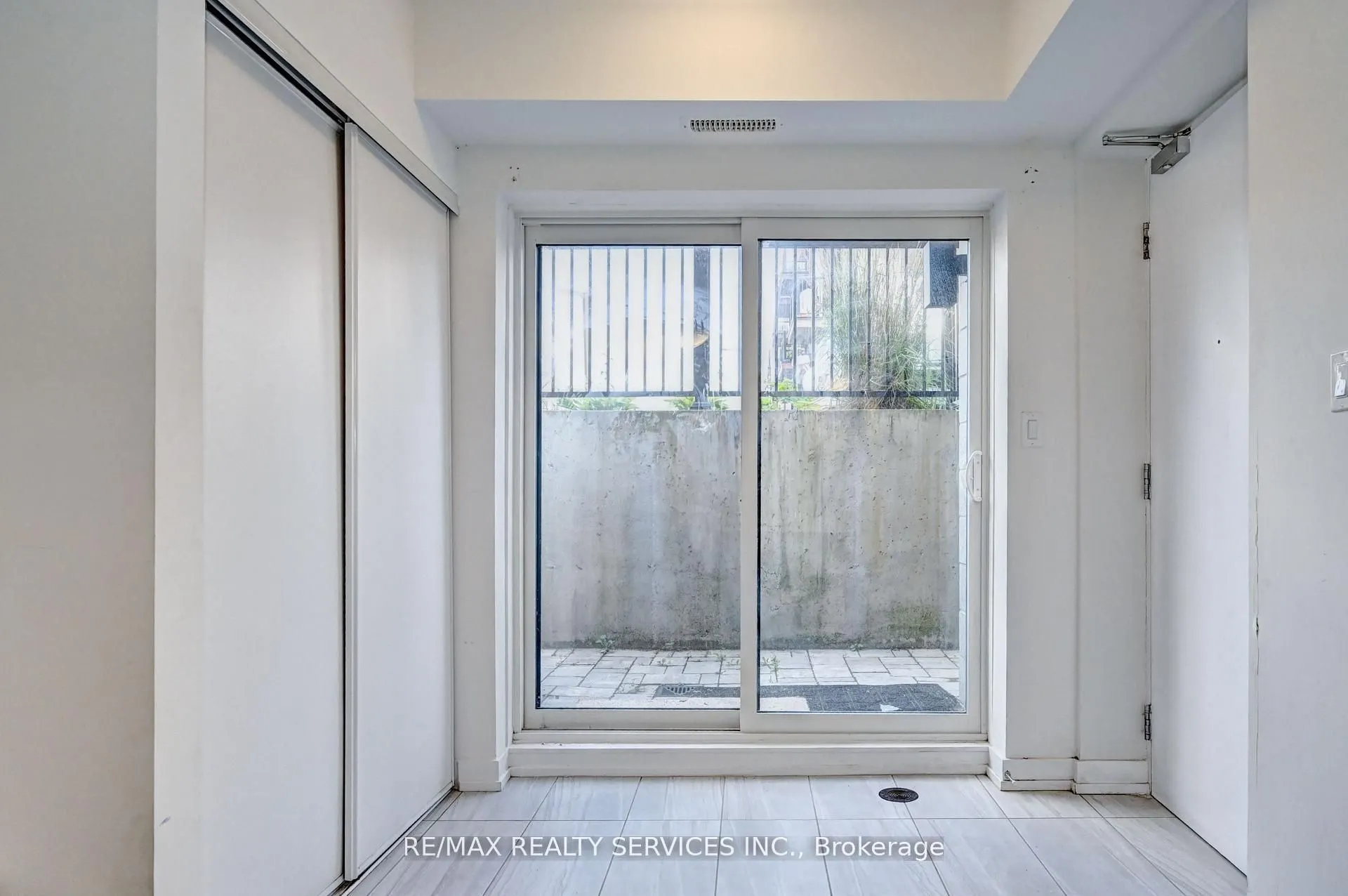 10 Palace Street, #B9