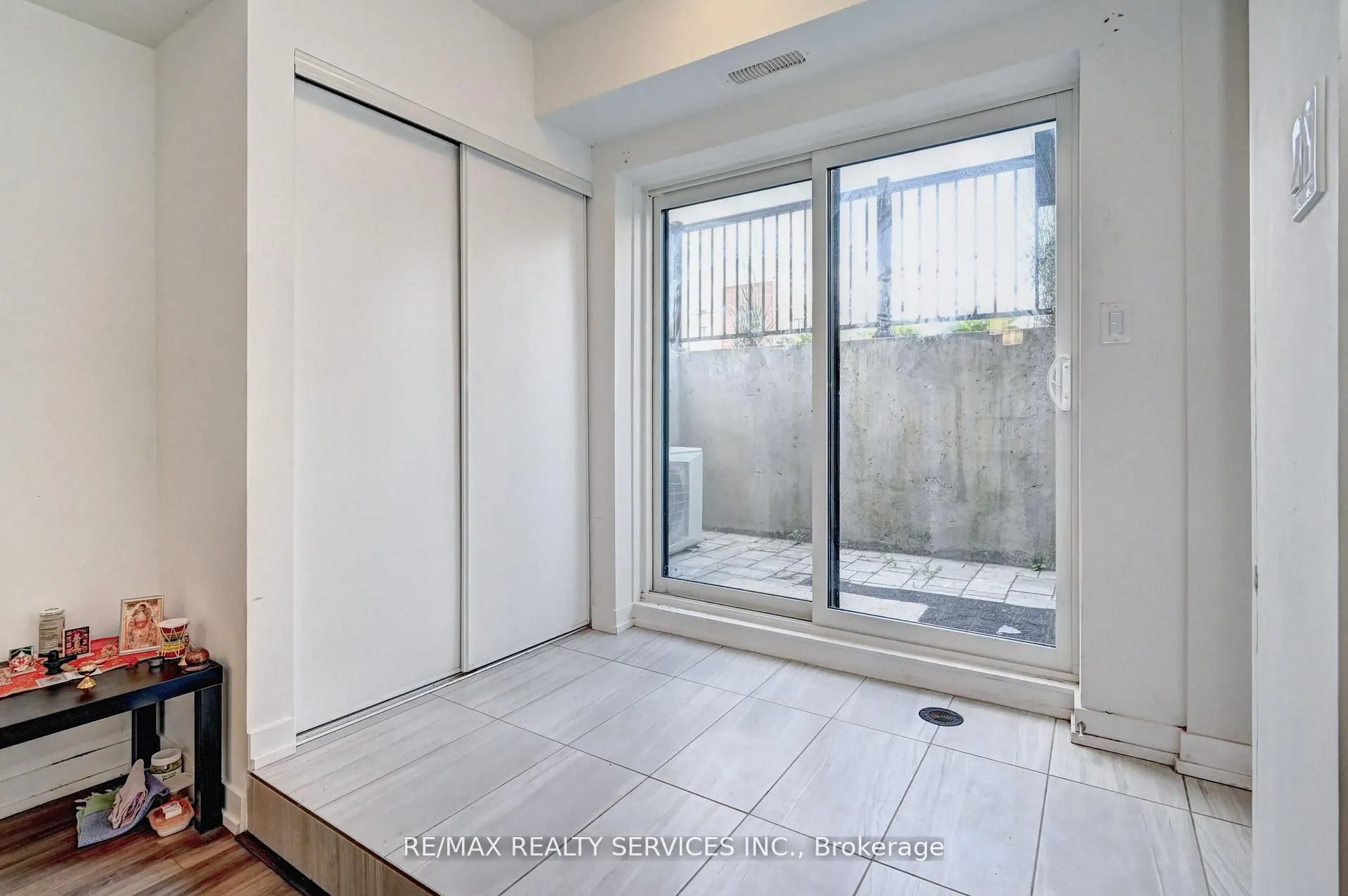 10 Palace Street, #B9