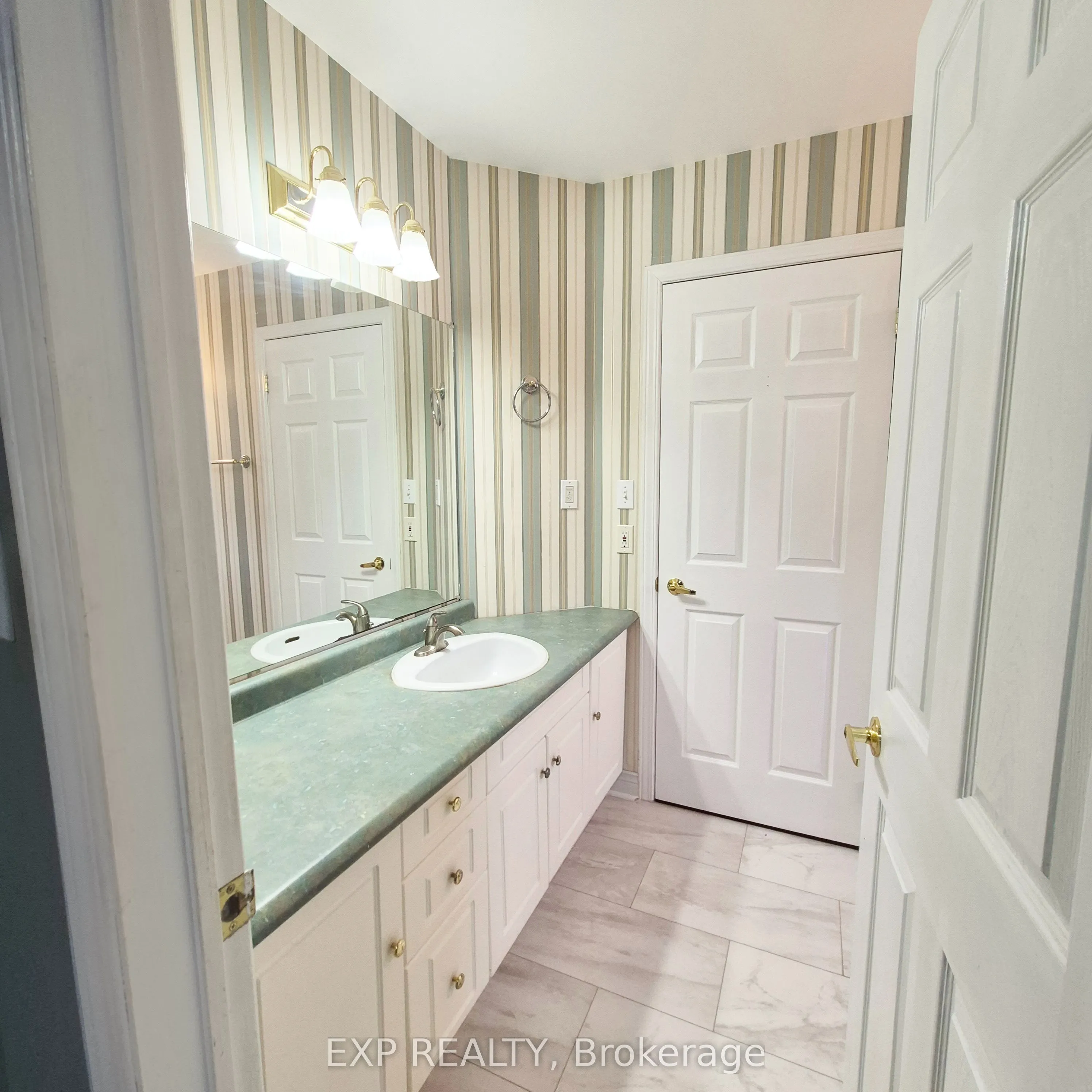 700 Barcovan Beach Road