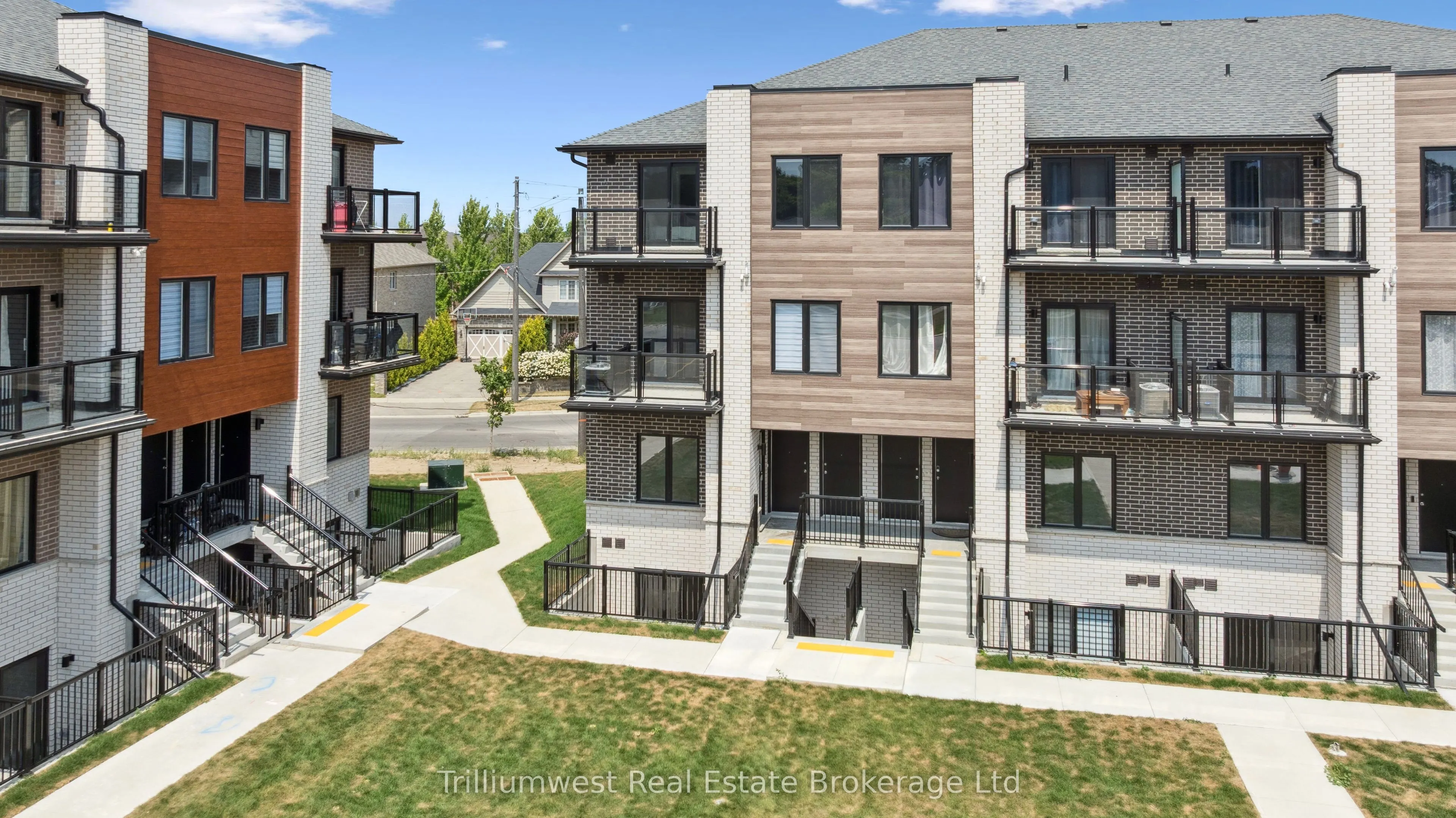 10 South Creek Drive, #34