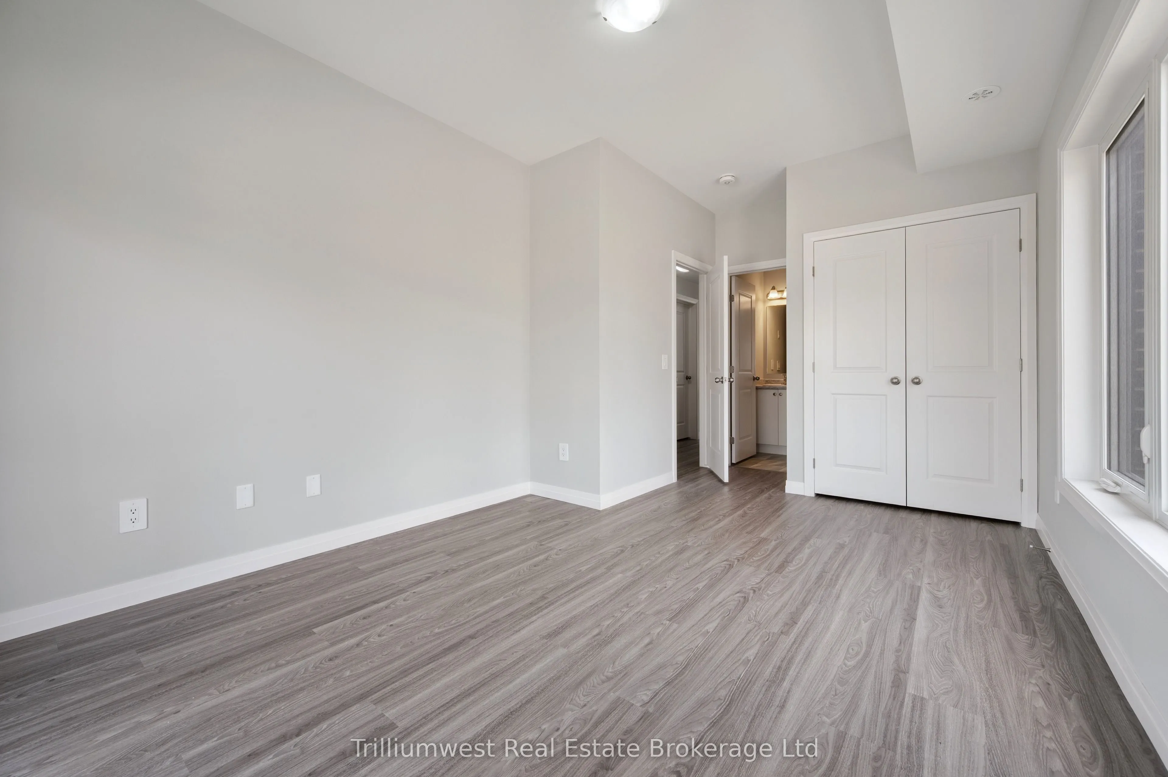 10 South Creek Drive, #34