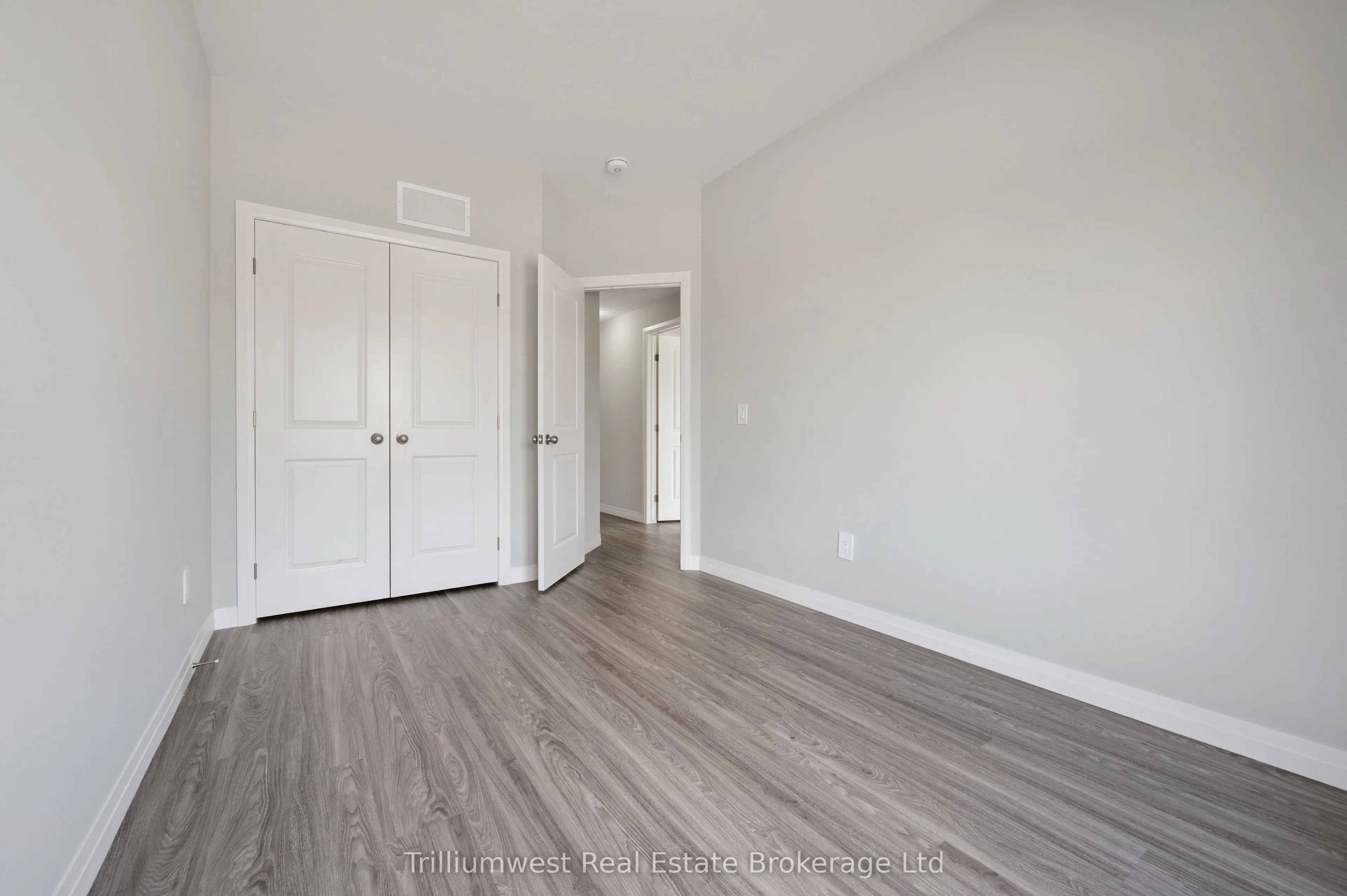 10 South Creek Drive, #34