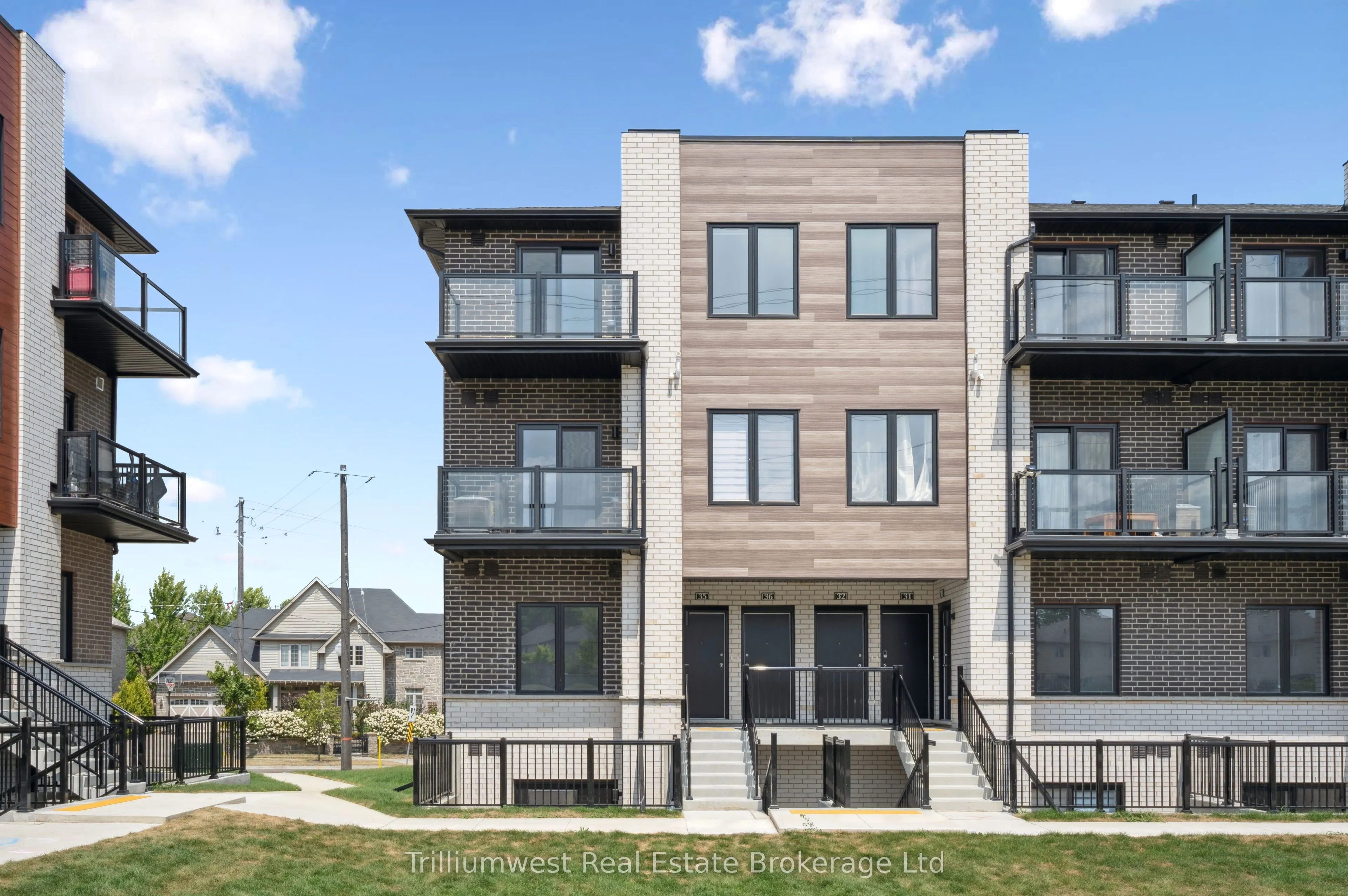 10 South Creek Drive, #34