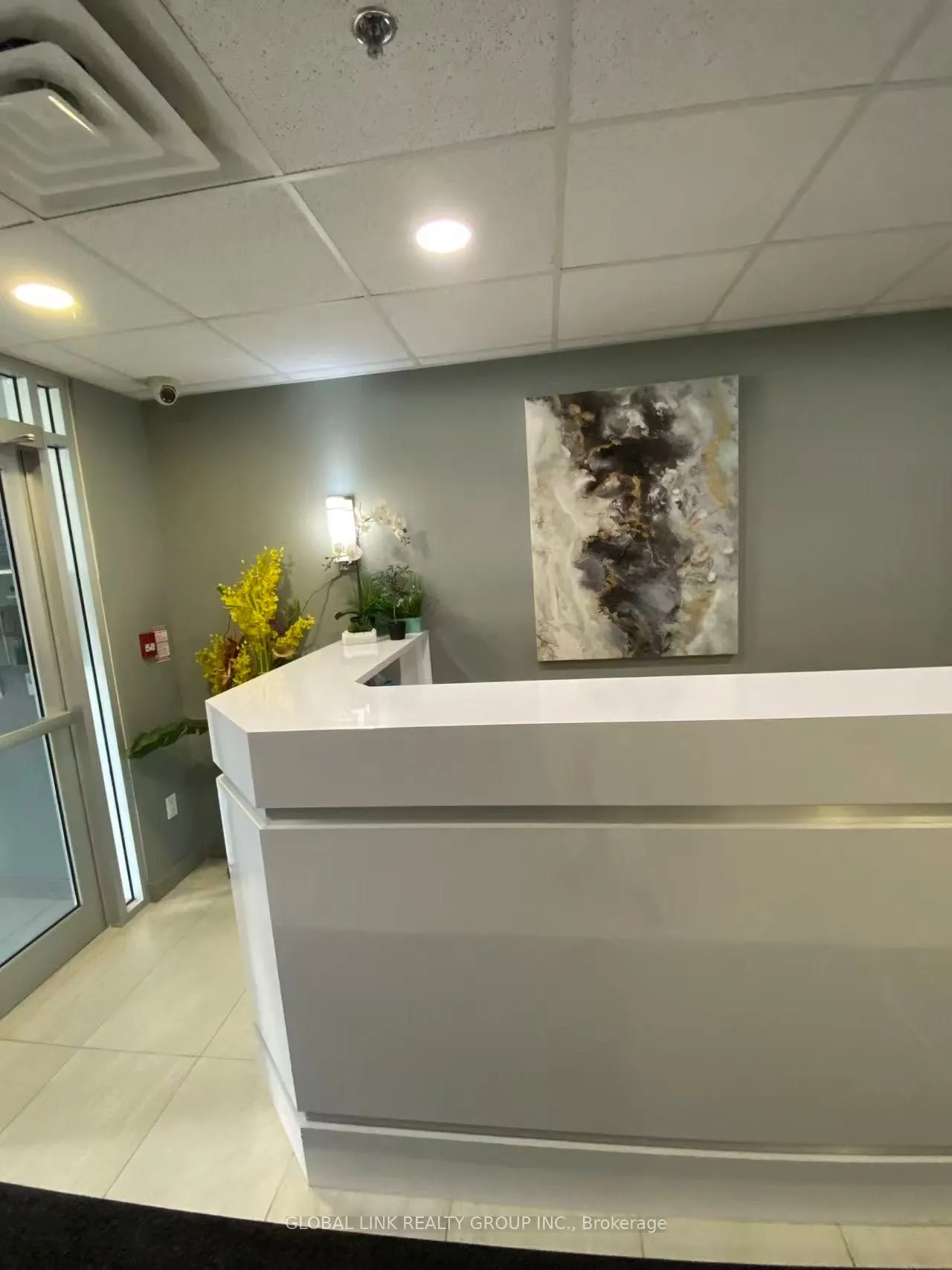 321 Spruce Street, #701