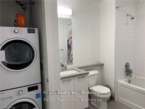 479 Charlton Avenue E, #407