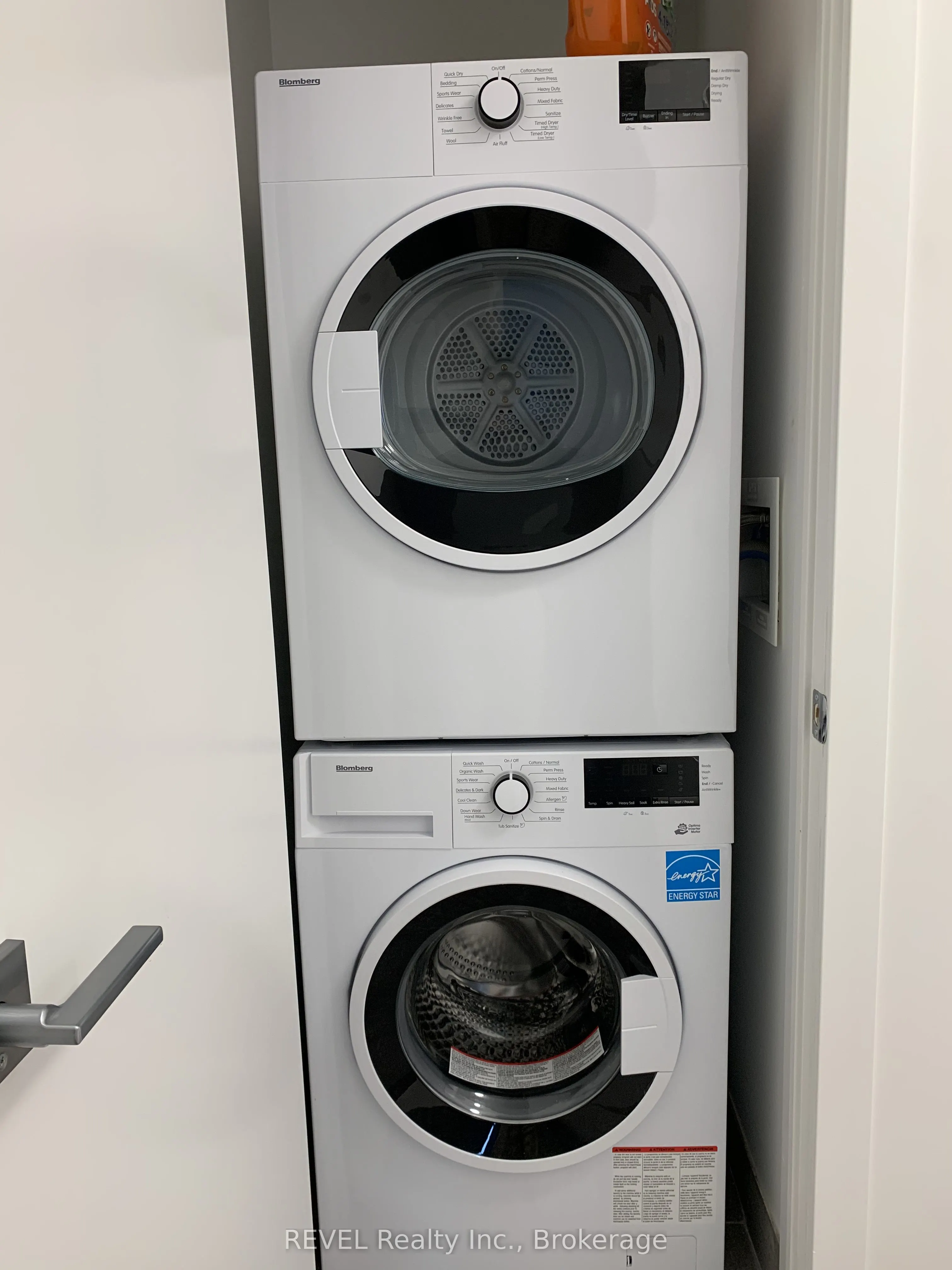 479 Charlton Avenue E, #407