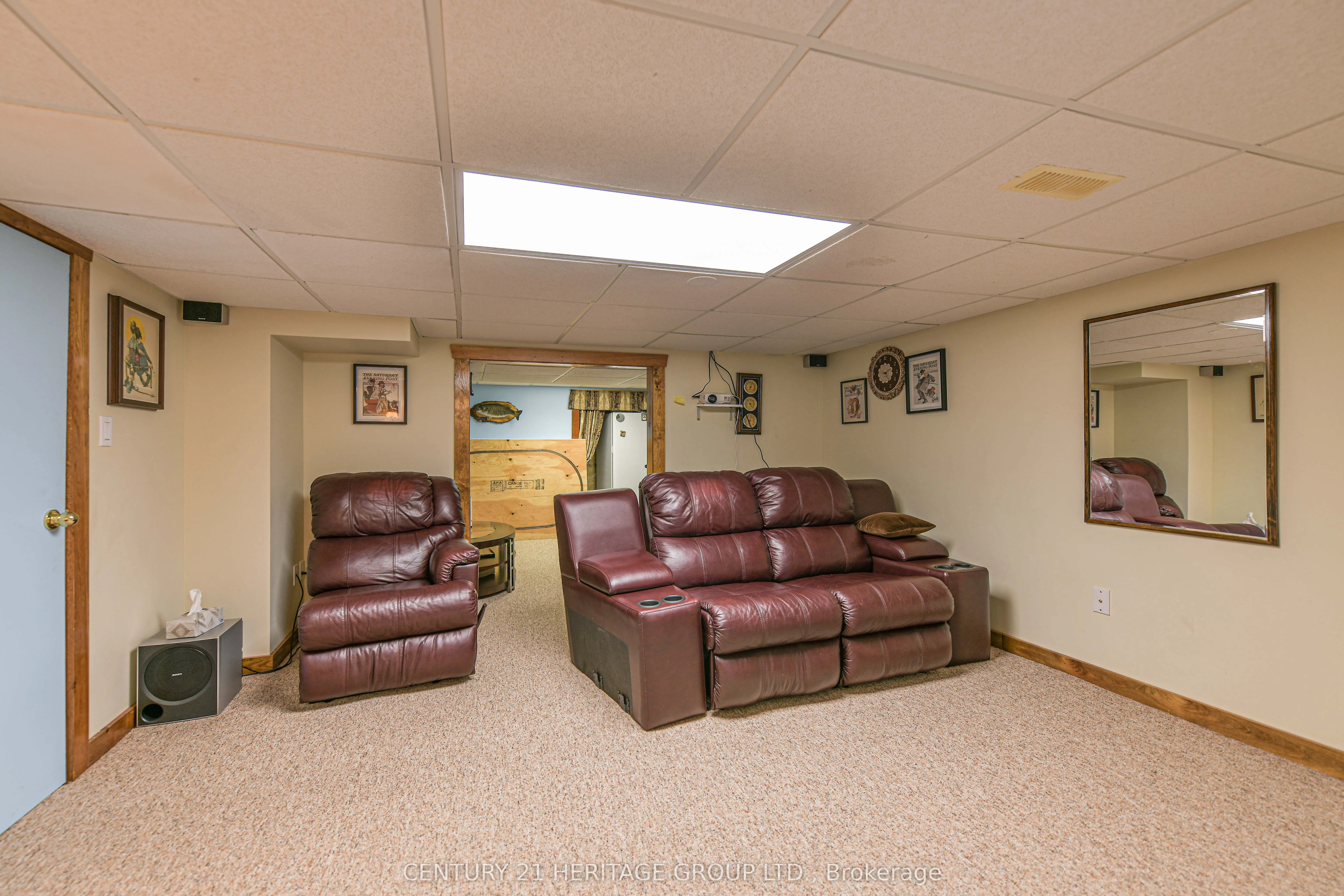 19 Springwood Crescent