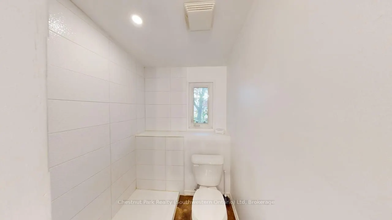 128 Main Street N, #Upper