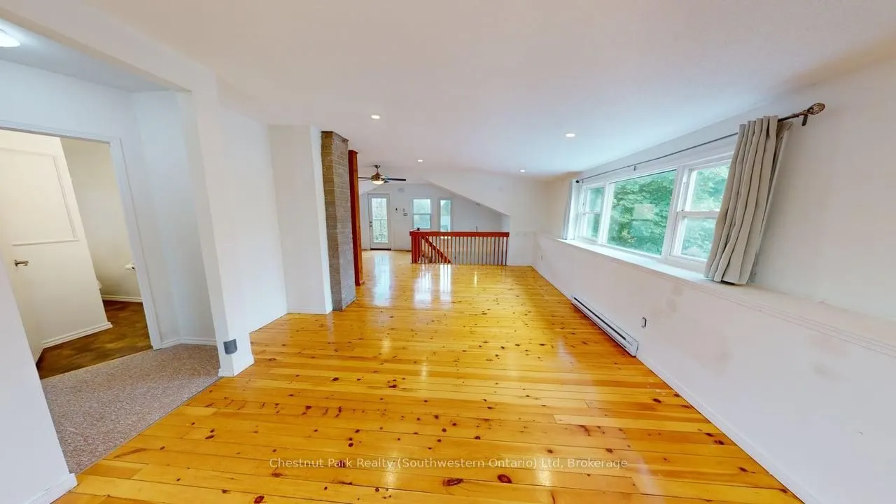 128 Main Street N, #Upper