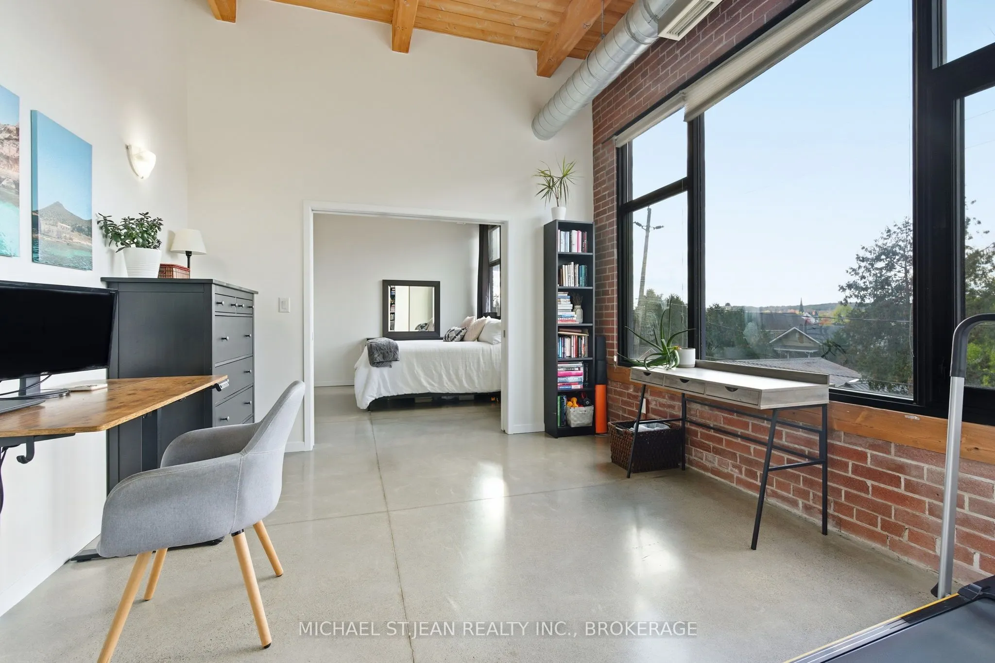 85 Spruce Street N, #203