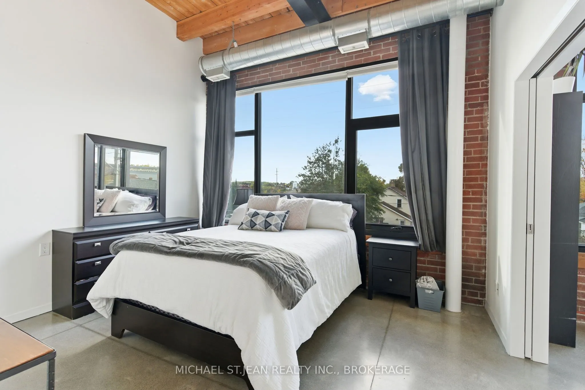 85 Spruce Street N, #203