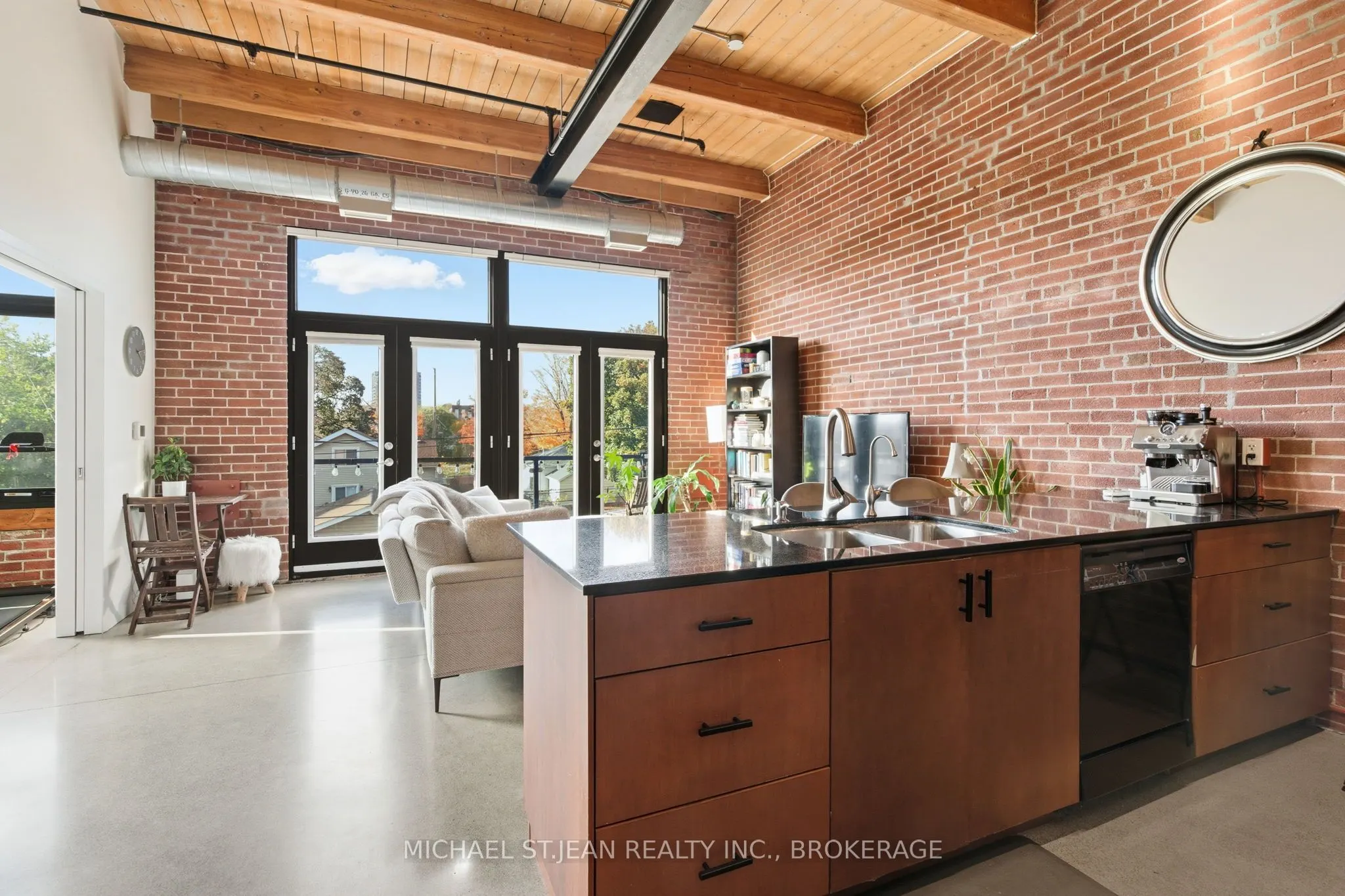 85 Spruce Street N, #203