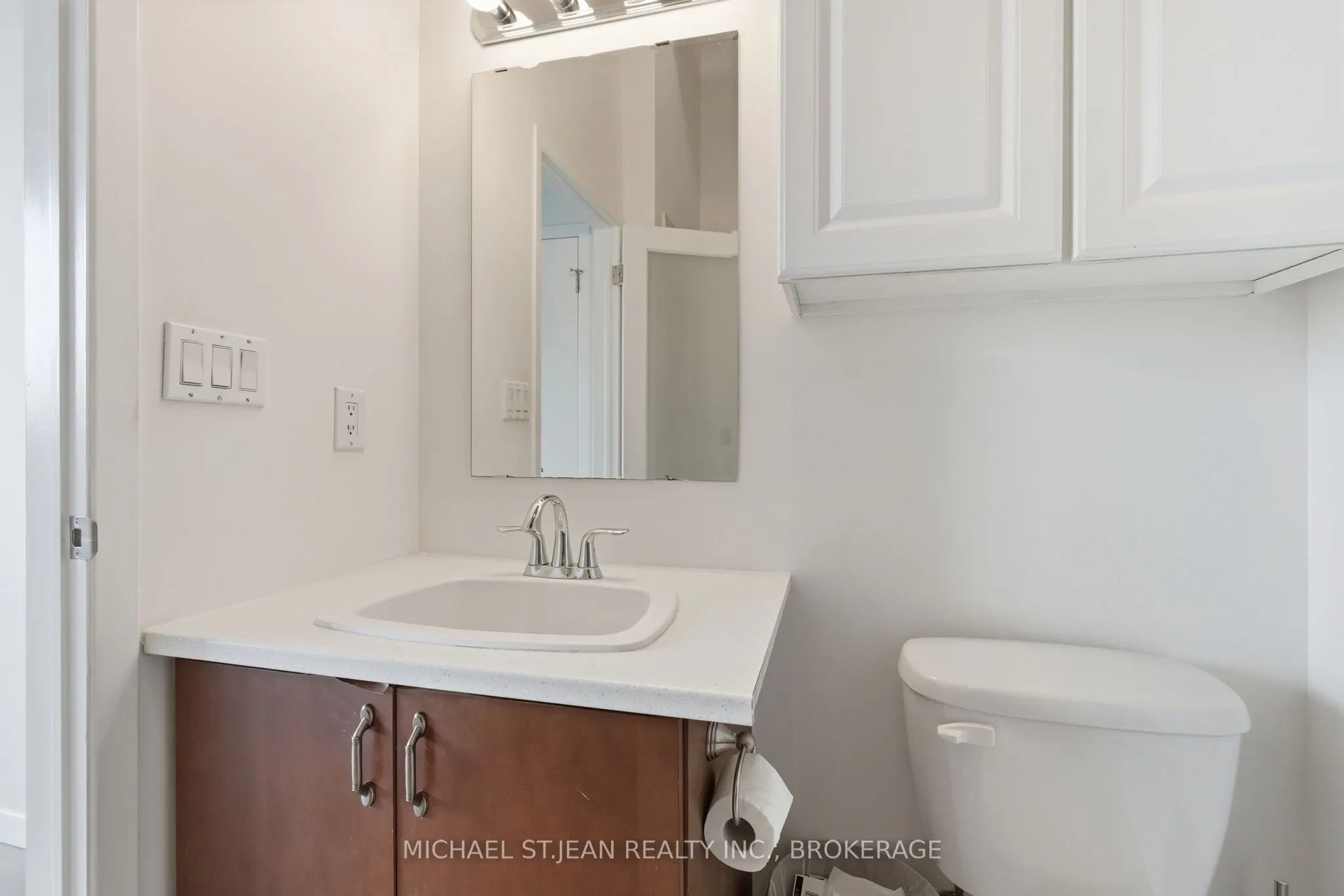 85 Spruce Street N, #203