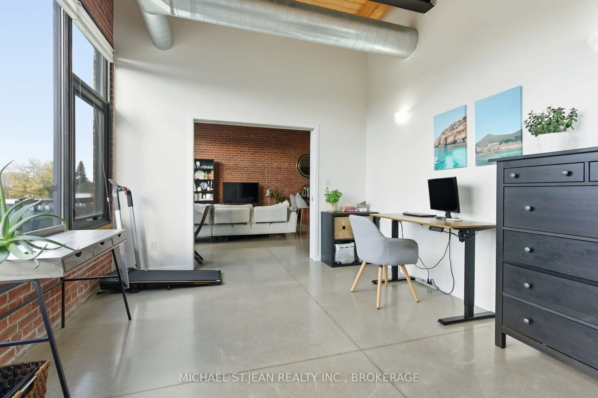 85 Spruce Street N, #203