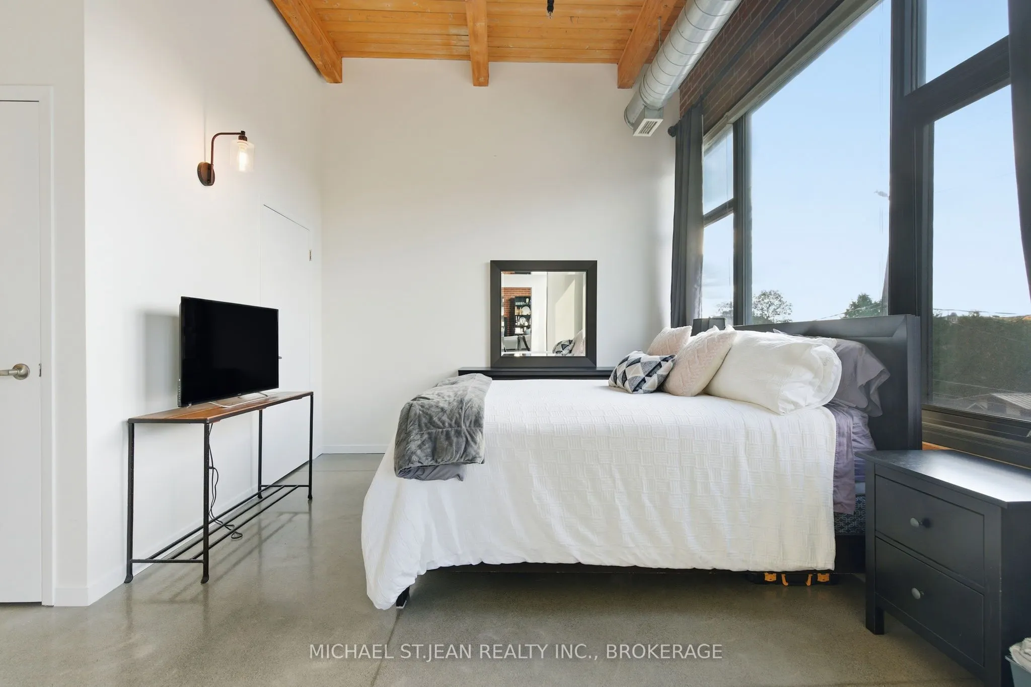 85 Spruce Street N, #203