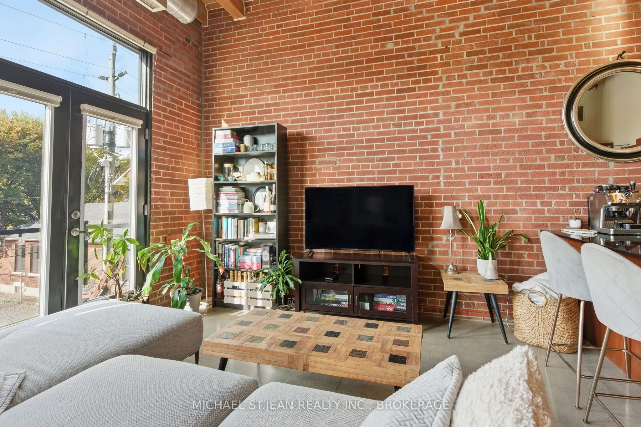 85 Spruce Street N, #203