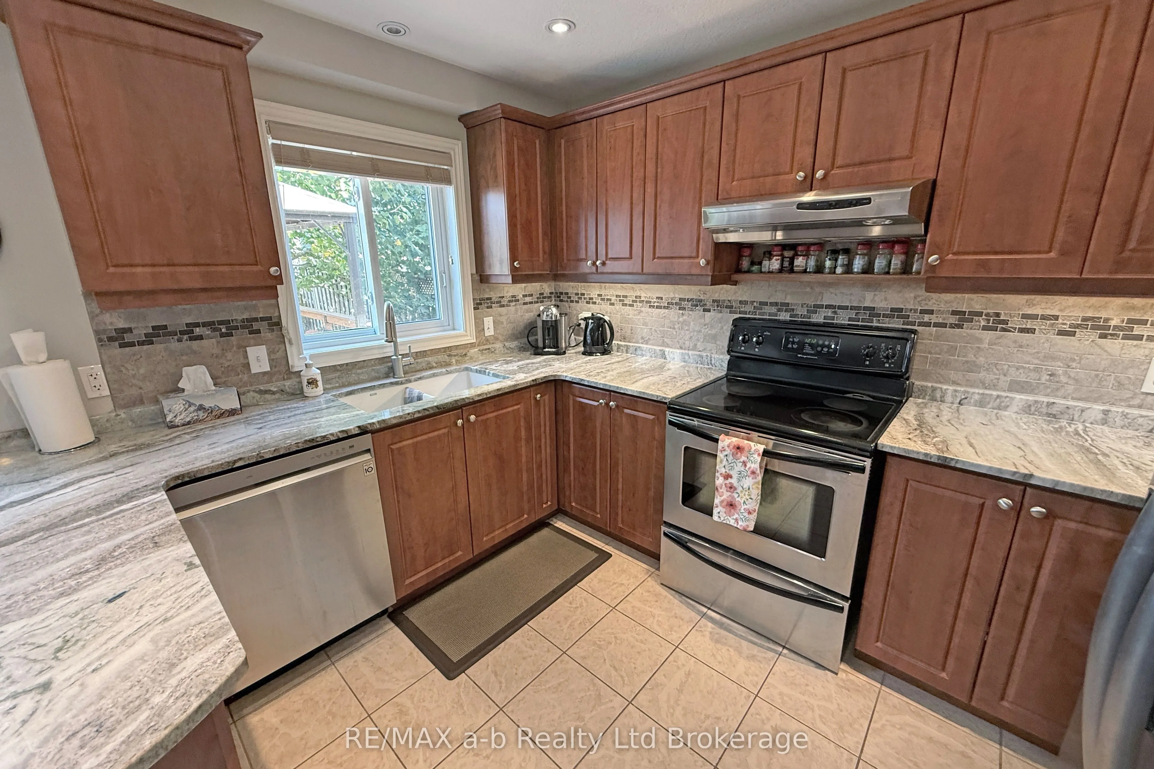 501 Tatham Boulevard