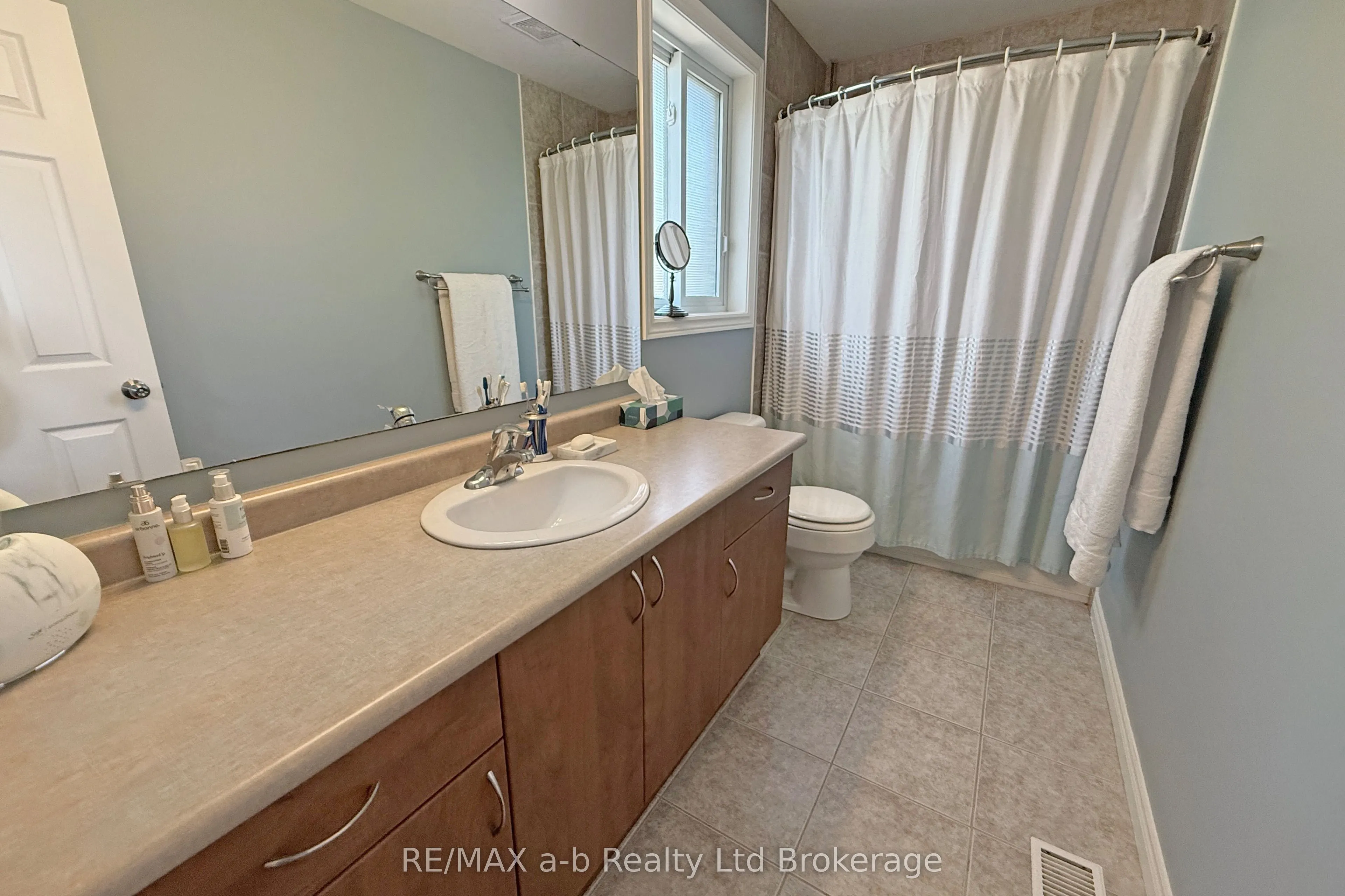 501 Tatham Boulevard