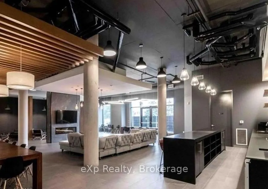 255 Northfield Drive E, #513