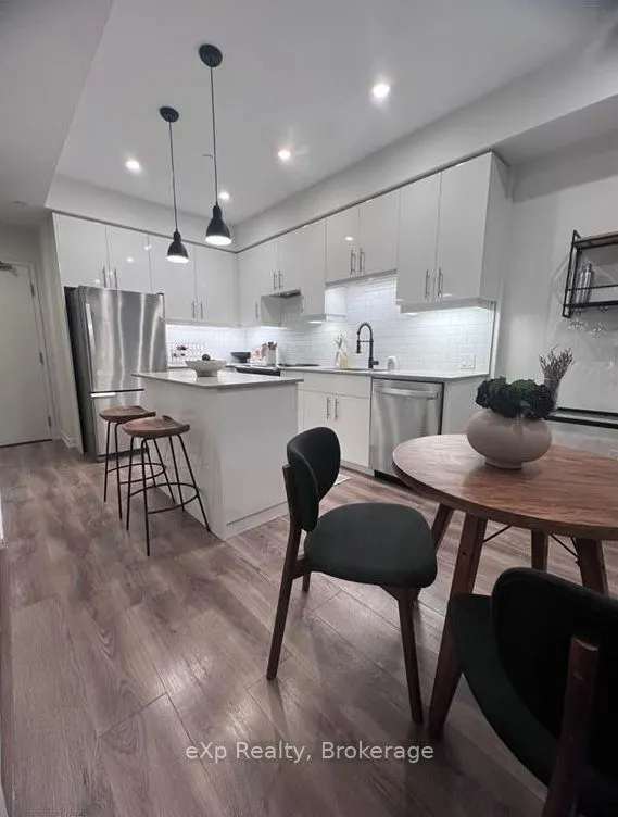 255 Northfield Drive E, #513