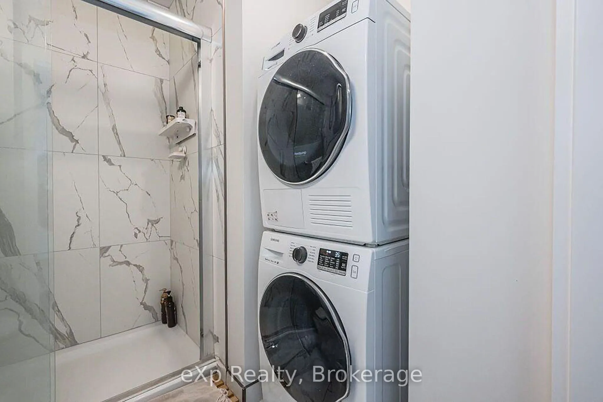 60 Frederick Street, #701