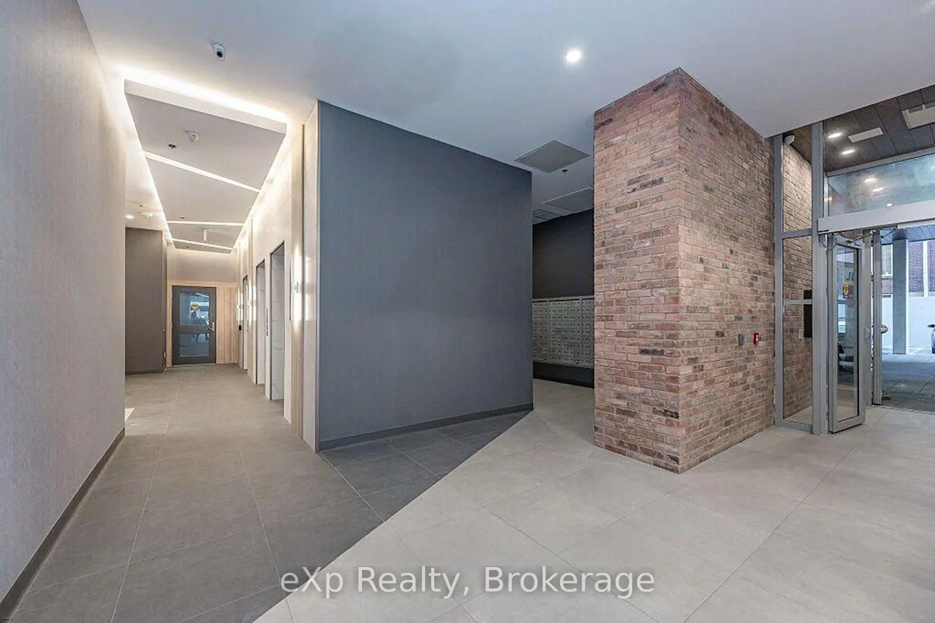 60 Frederick Street, #701