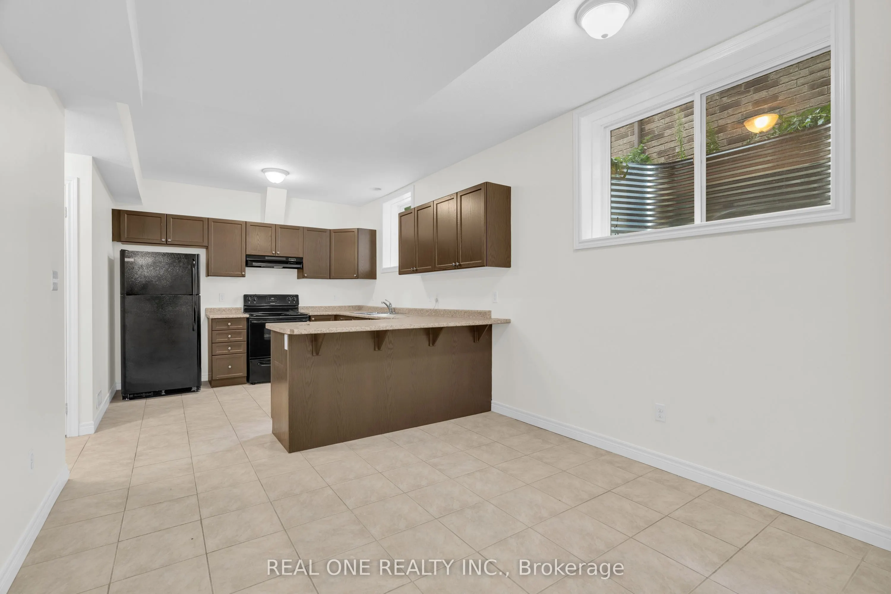 39 Deshane Street, #BSMT