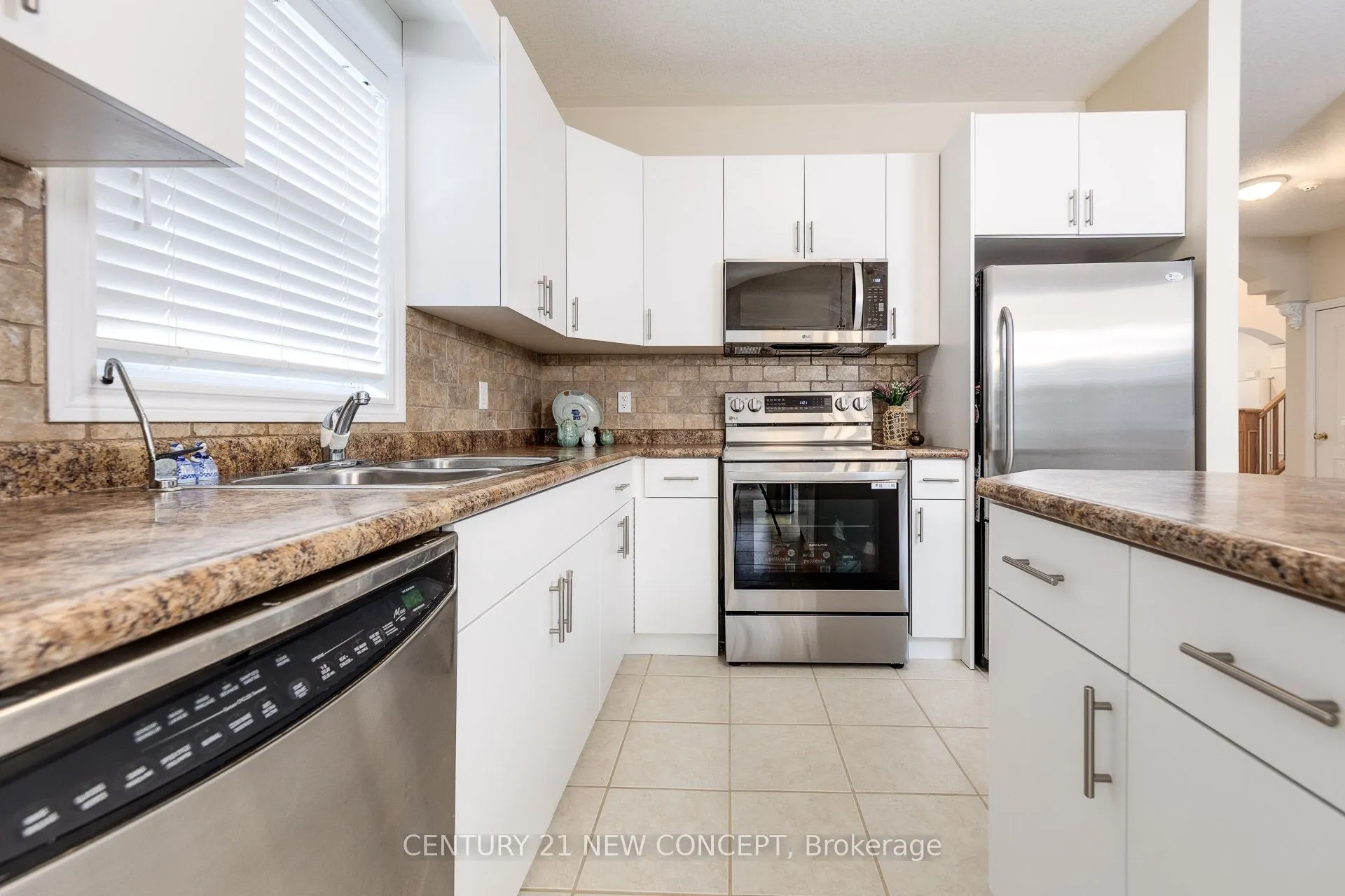 47 Coopershawk Street