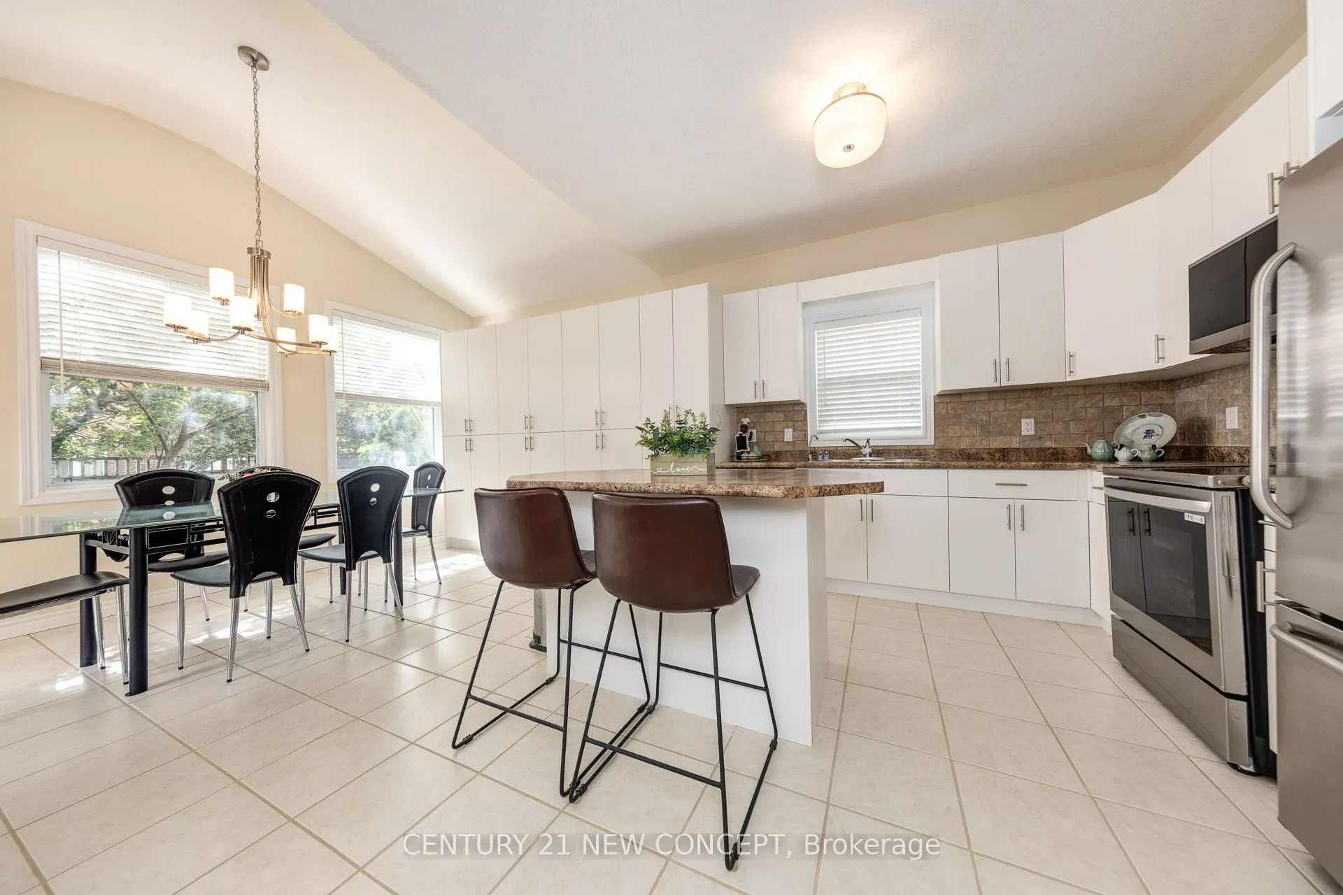 47 Coopershawk Street