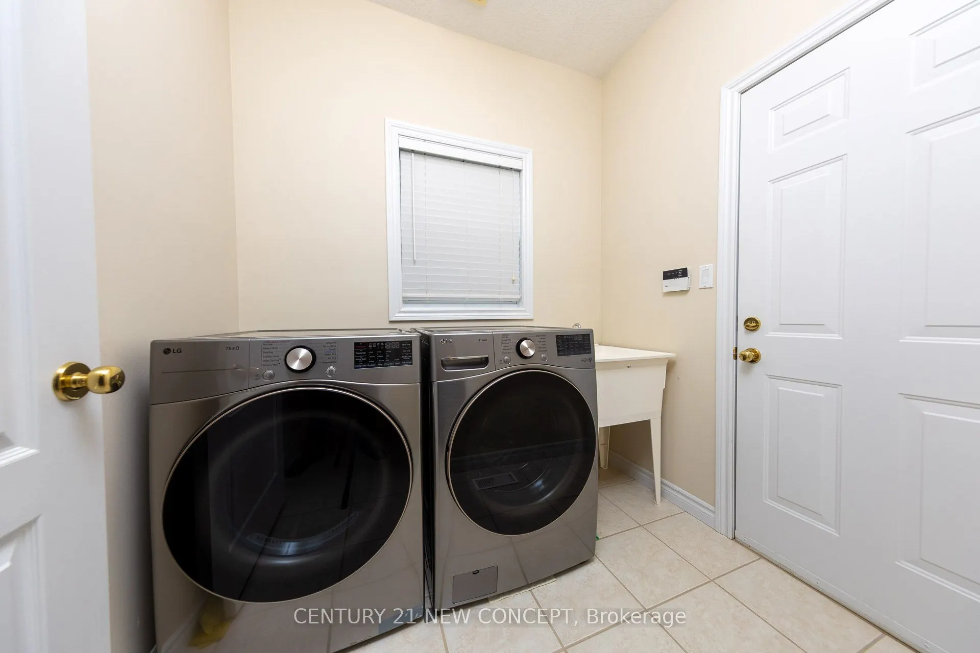 47 Coopershawk Street