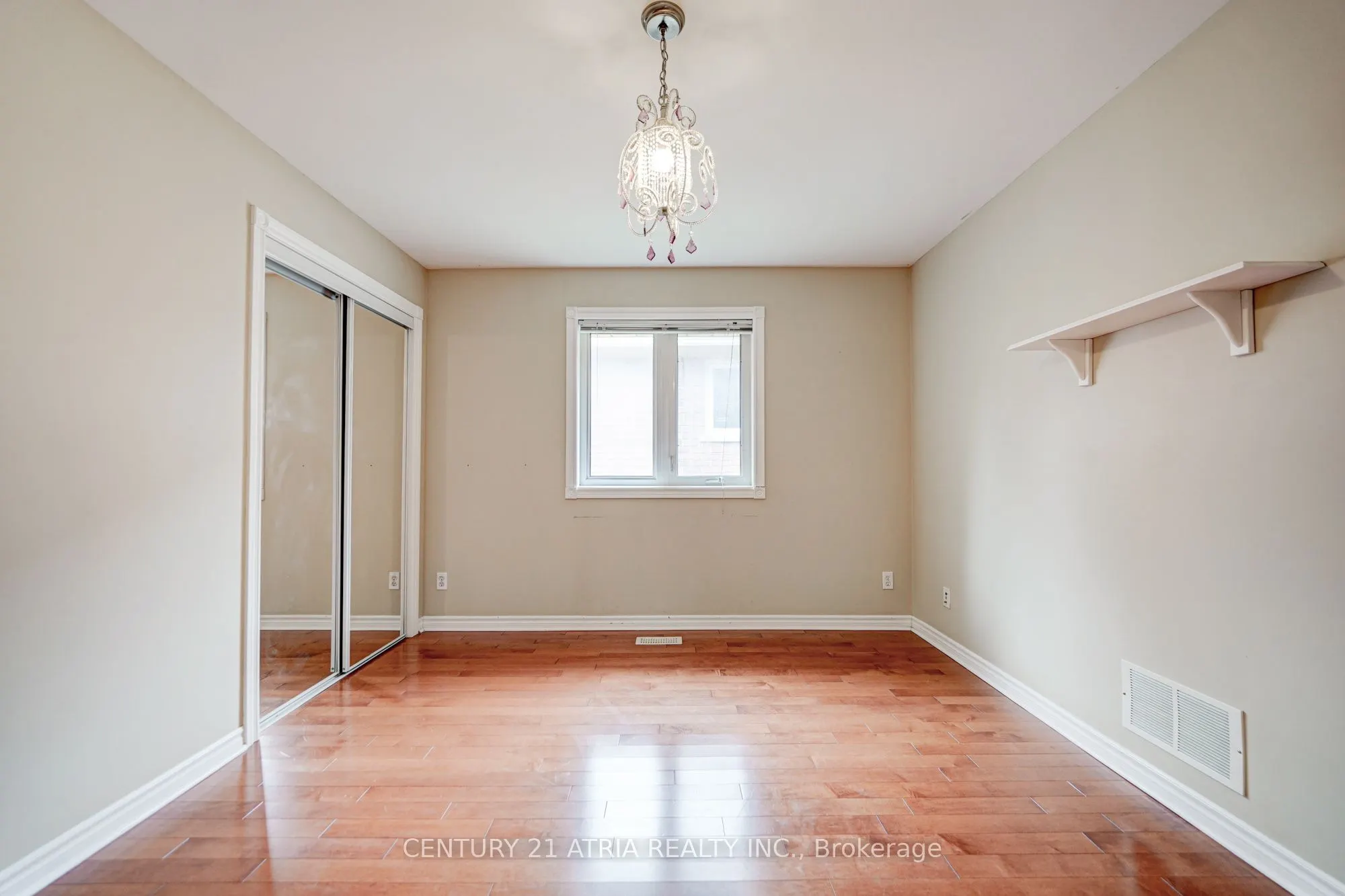 1654 Ravenwood Drive