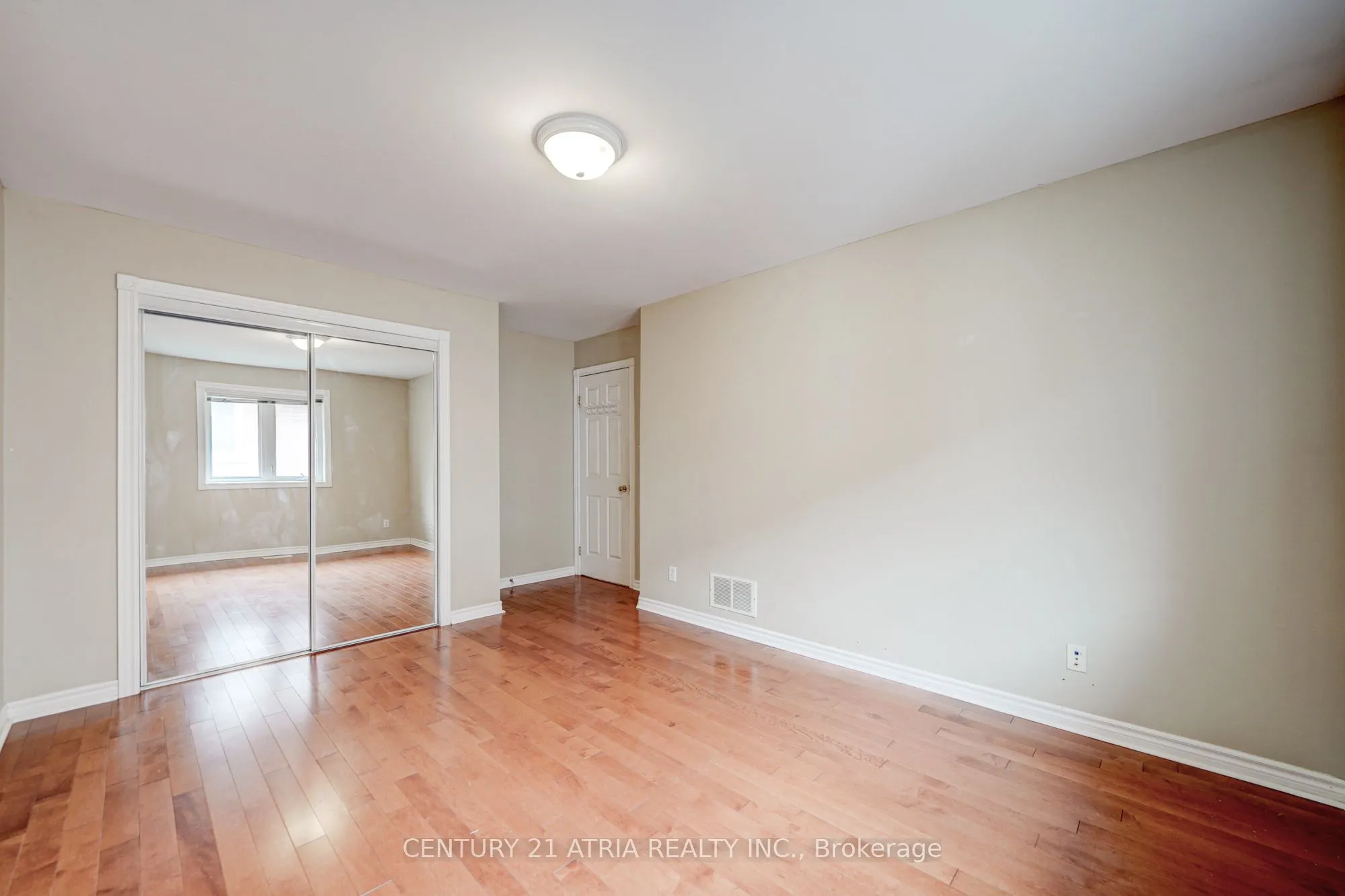 1654 Ravenwood Drive